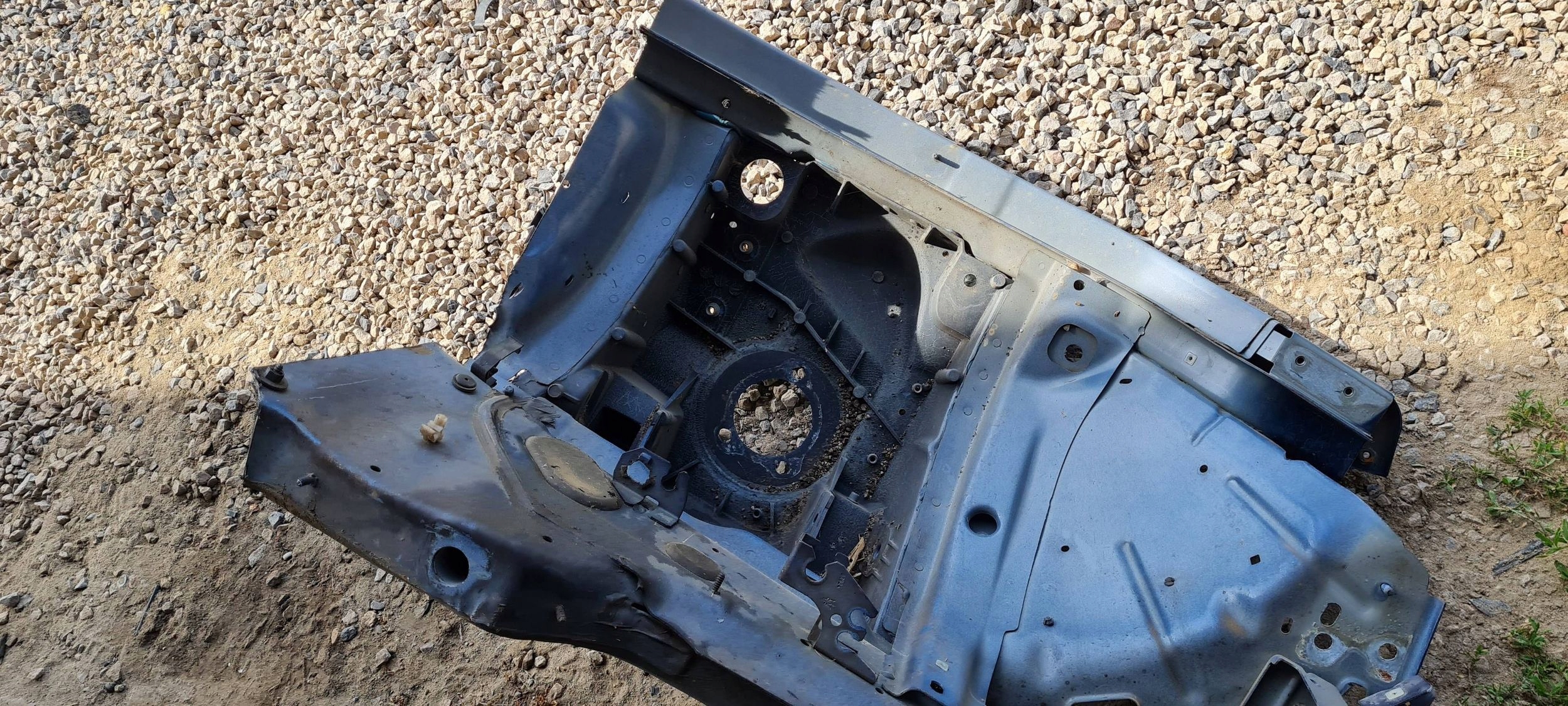 Maserati Quattroporte VI quarter right right front quarter