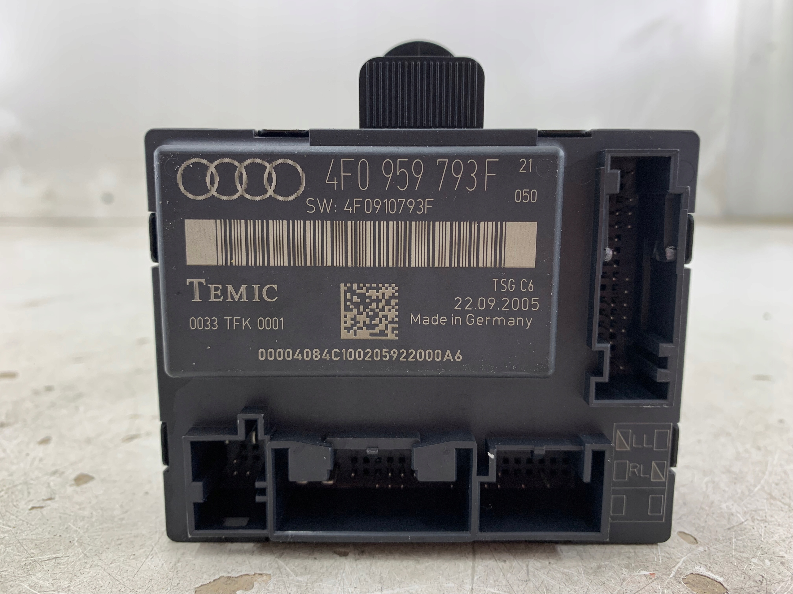 AUDI A6 C6 control unit module door left front 4F0959793F