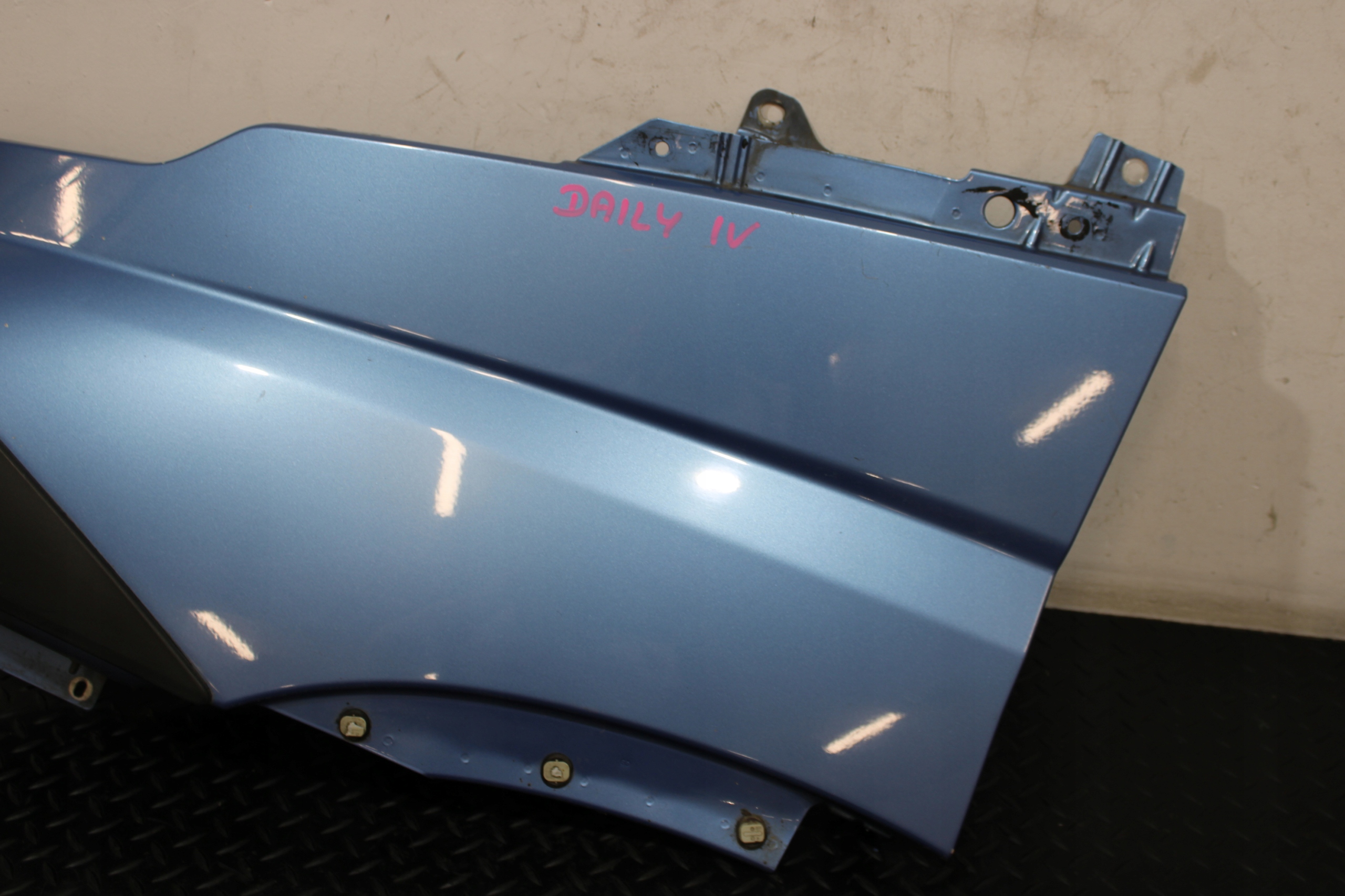 fender left front front IVECO DAILY IV 4