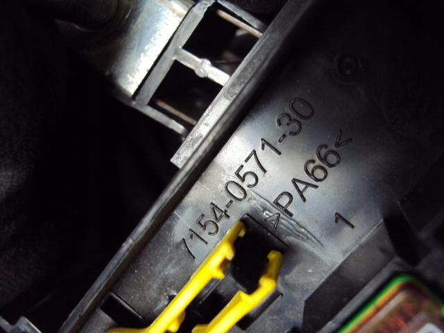 SKRZYNKA BEZPIECZNIKÓW MASERATI GHIBLI 2013- Typ samochodu Samochody osobowe