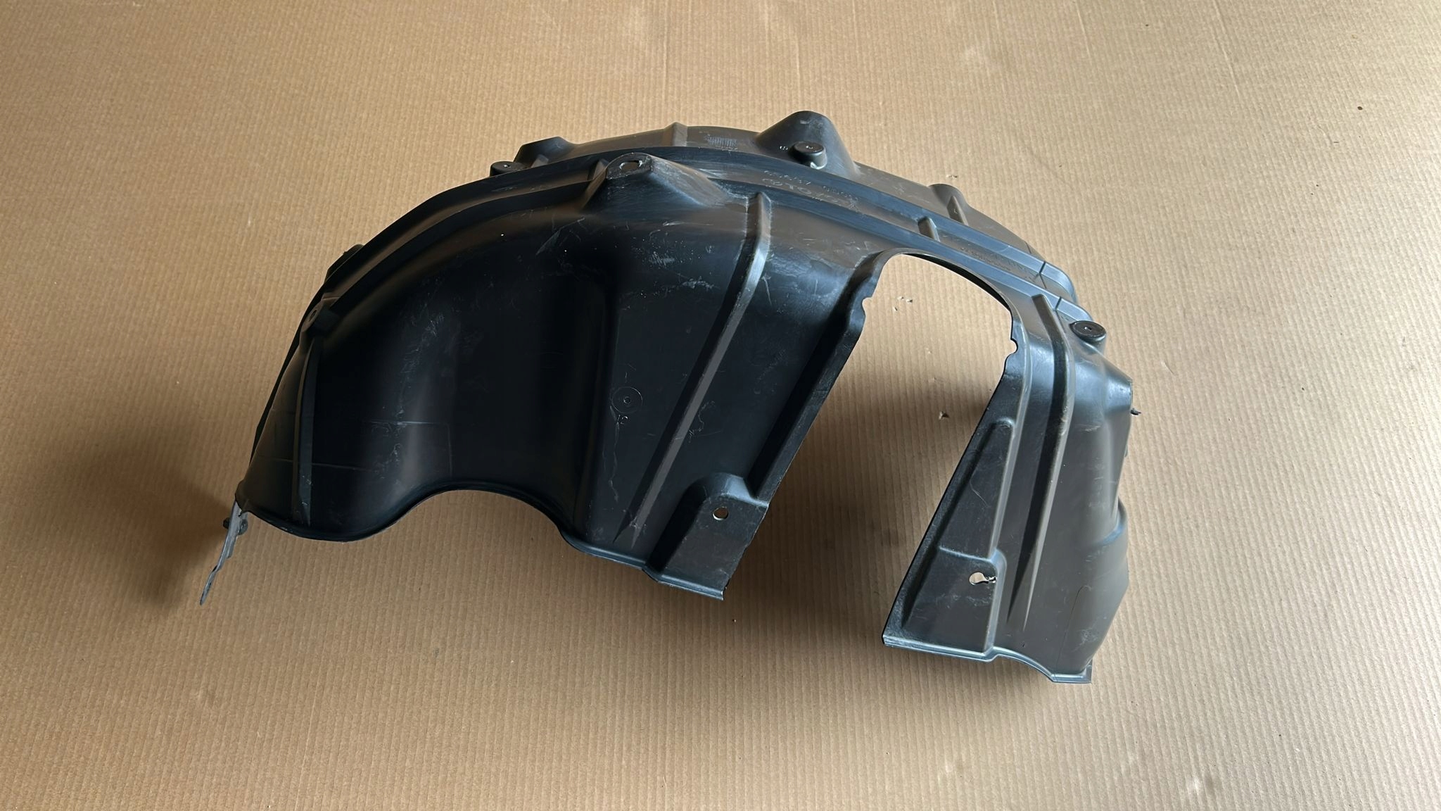 mudguard right right rear part rear. TOYOTA YARIS CROSS 21