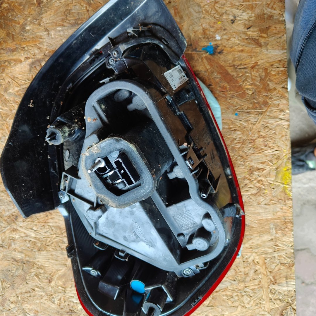 light rear right CITROEN C3 III 9812257480 originál UZYWANA