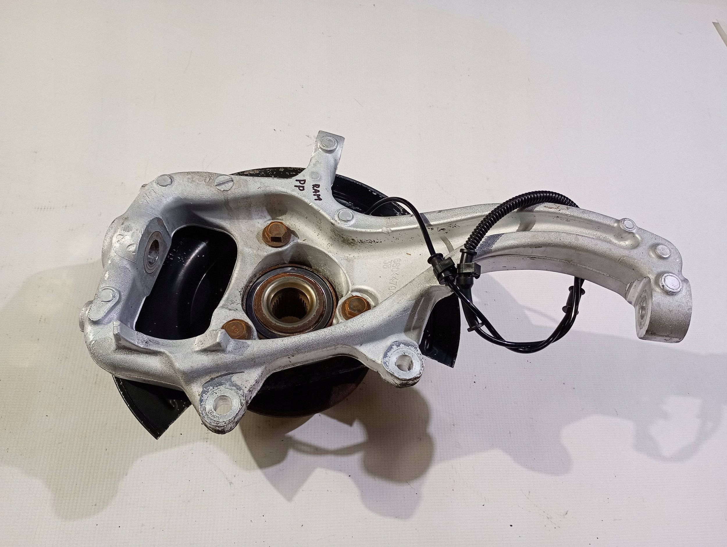 swing of the pivot wheels right front front right Dodge RAM 1500 2009-2018