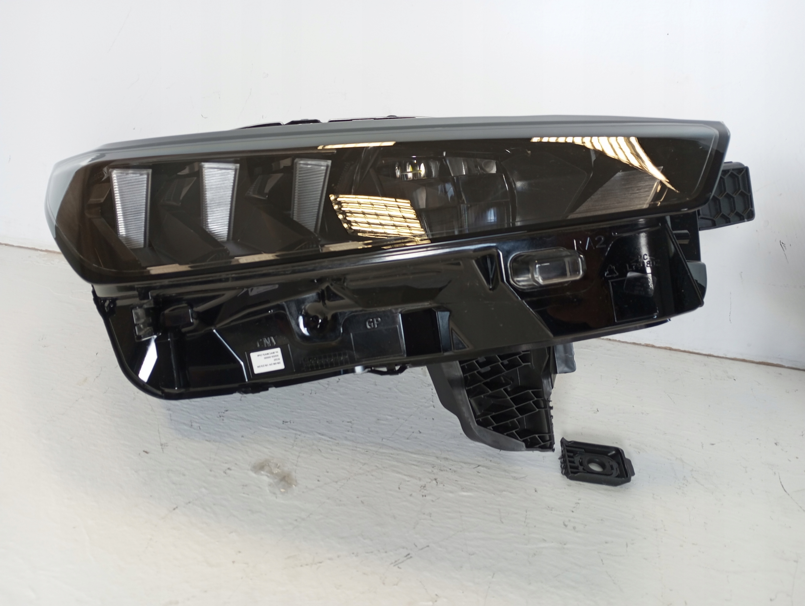 light right FULL LED PEUGEOT 5008 III 9862665280