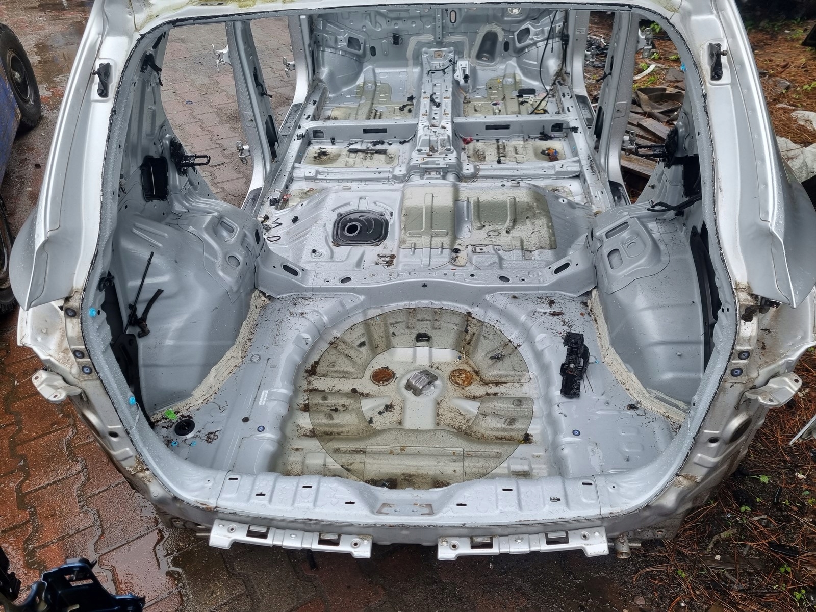 ПЕРЕДНЯ ПАНЕЛЬ ЗАДНІЙ ЗАД. ЗАД HYUNDAI Ix35