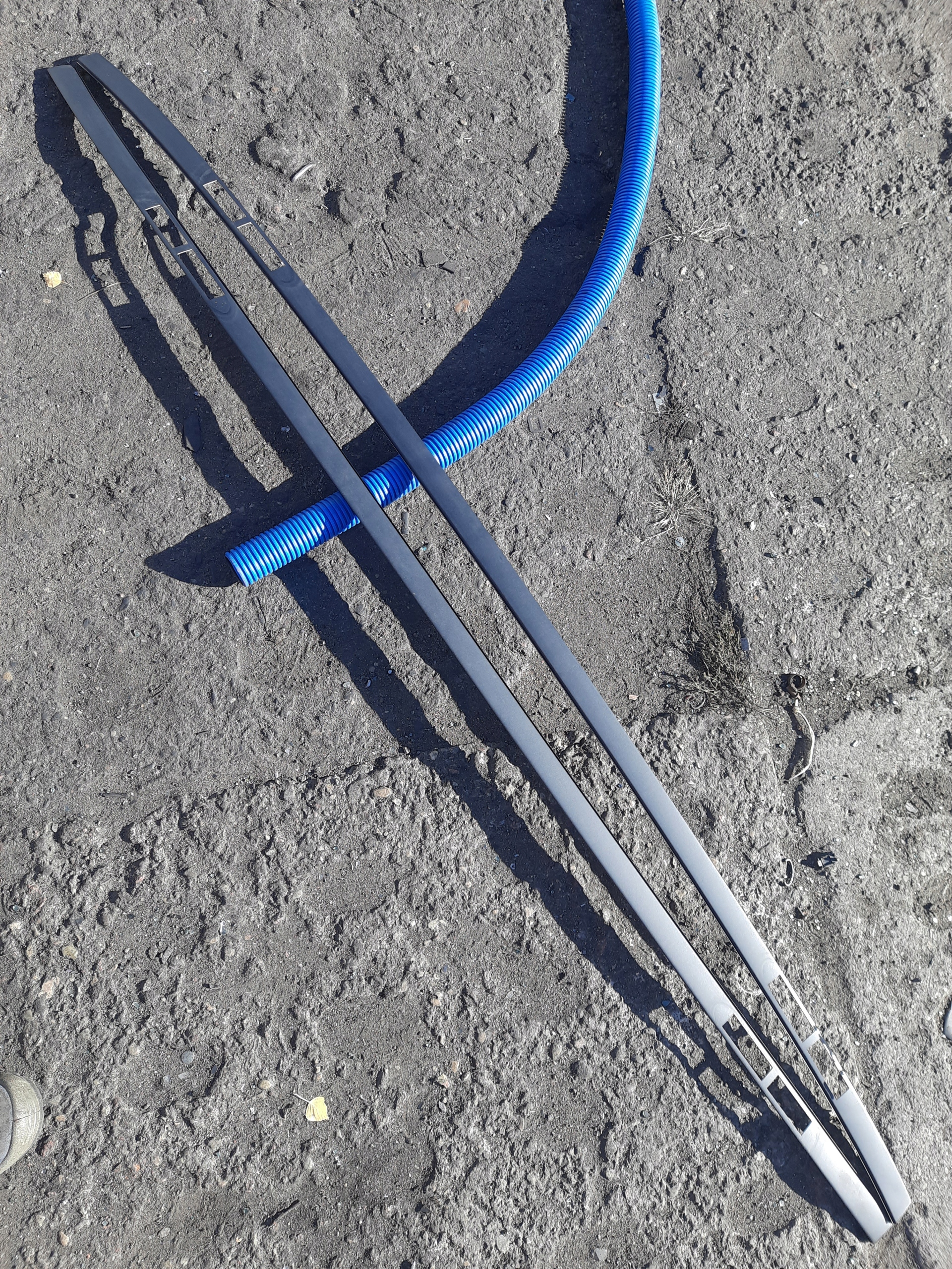 98547R02 - C3 PICASSO обшивка даху права ліва