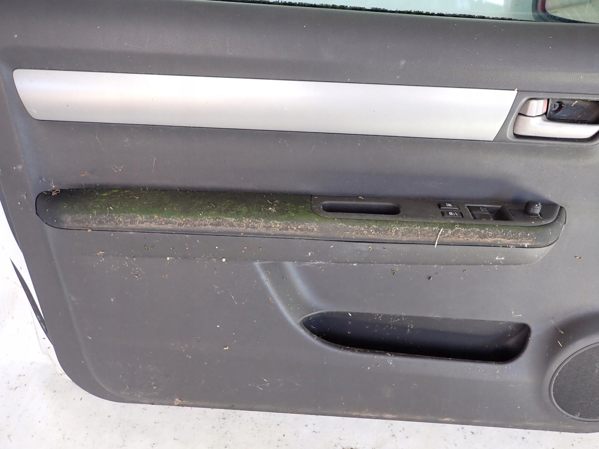 SUZUKI SWIFT III 3 3D 3 door 04-10 door front front left