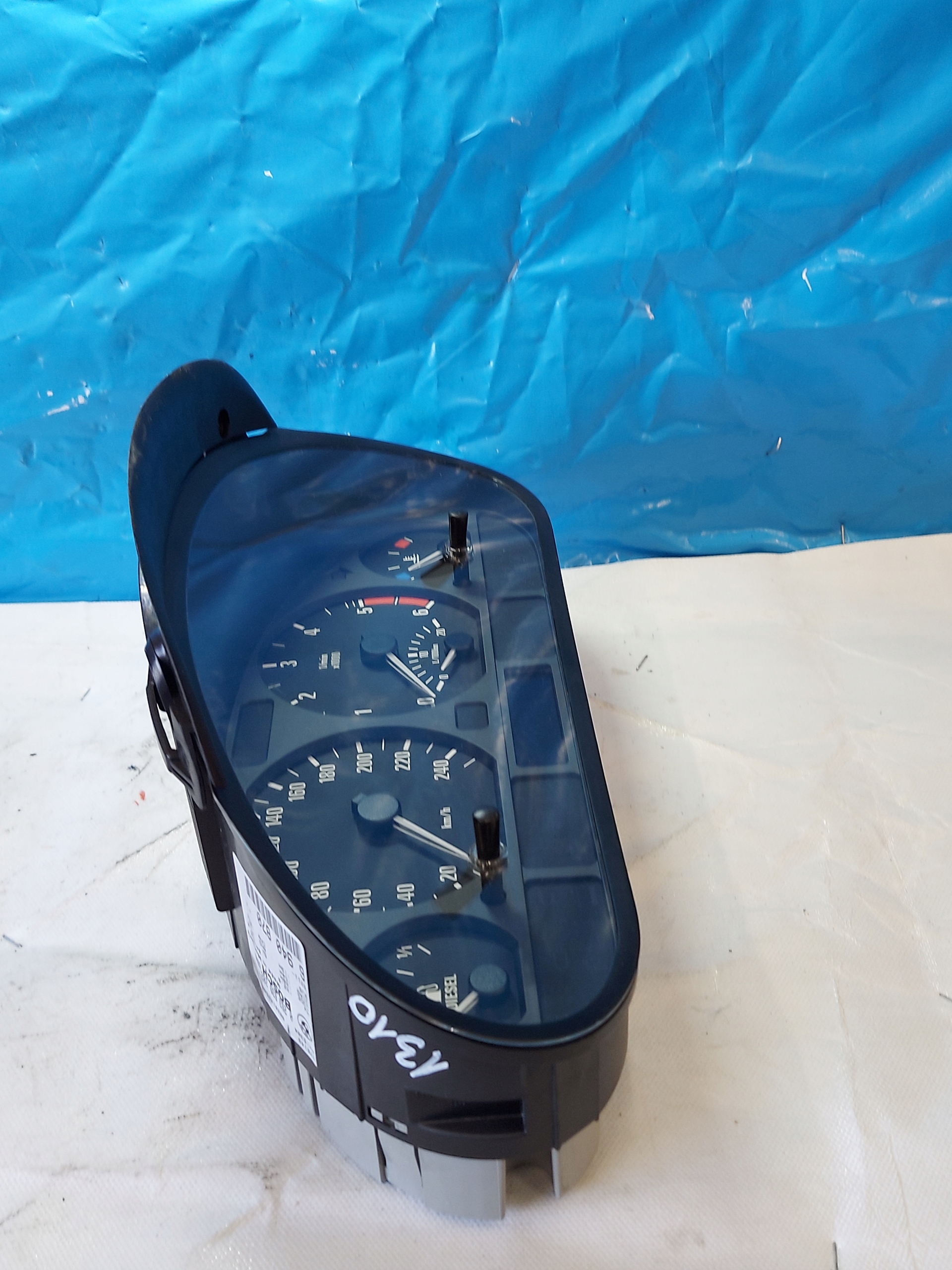 dials clock BMW 318D COMPACT 6940870