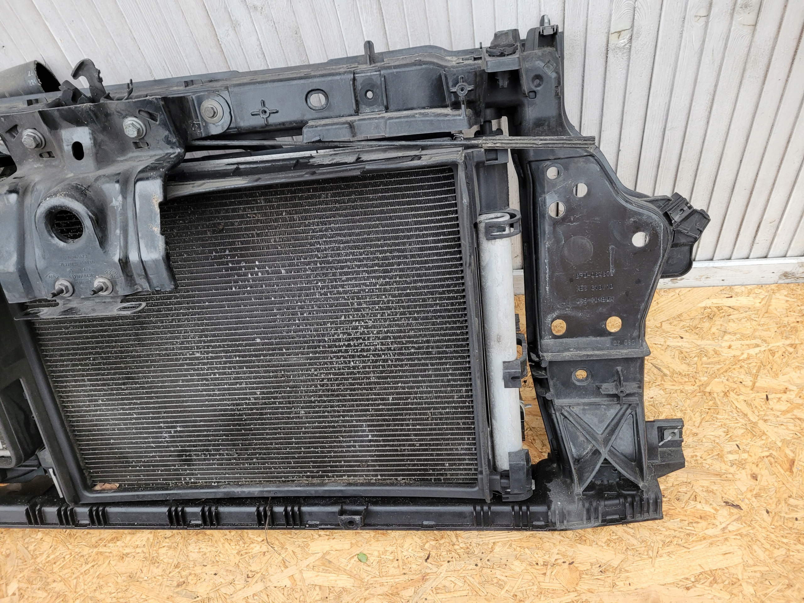 support panel for radiators radiator sider blinds RENAULT CLIO V petrol