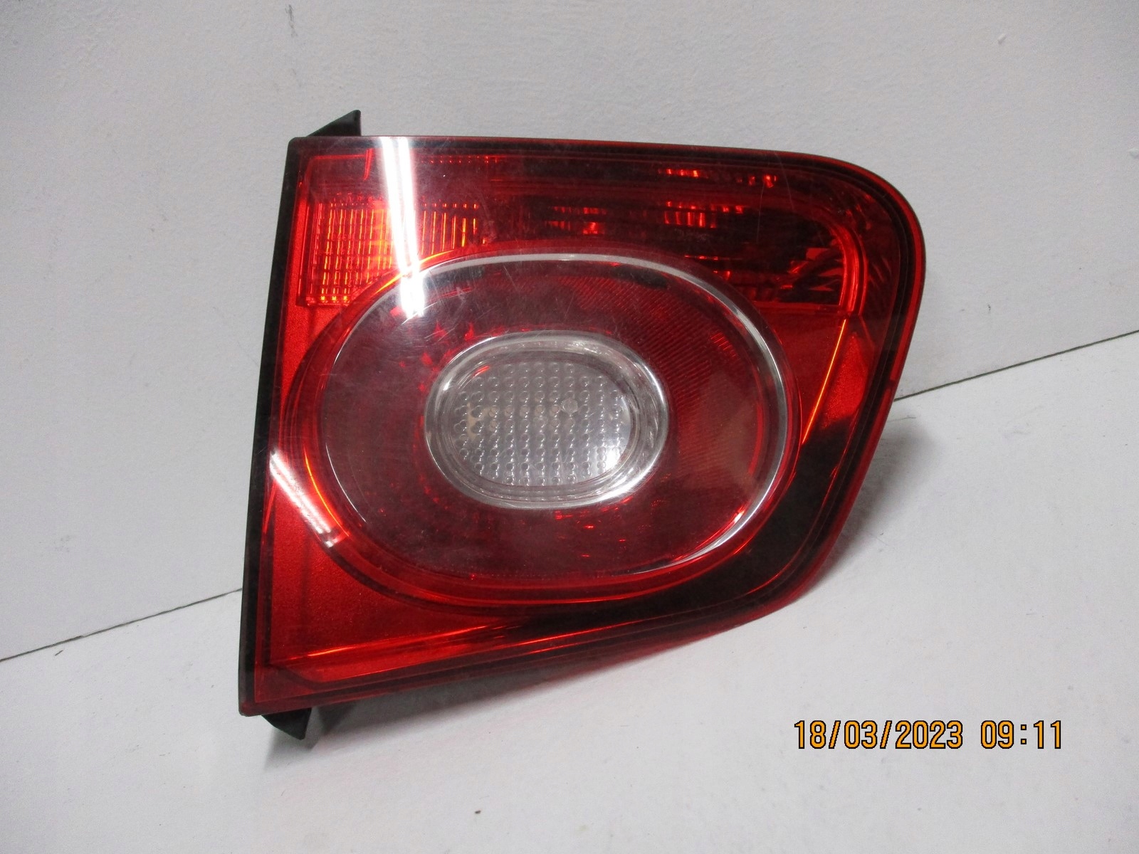 light VW Tiguan 5N0 5N0945094B for the bonnet