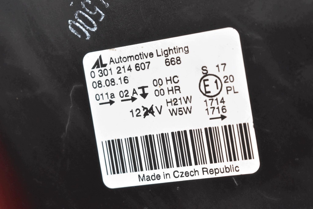 REFLEKTOR left light front EU 0301214607 OPEL ZAFIRA B 05-10