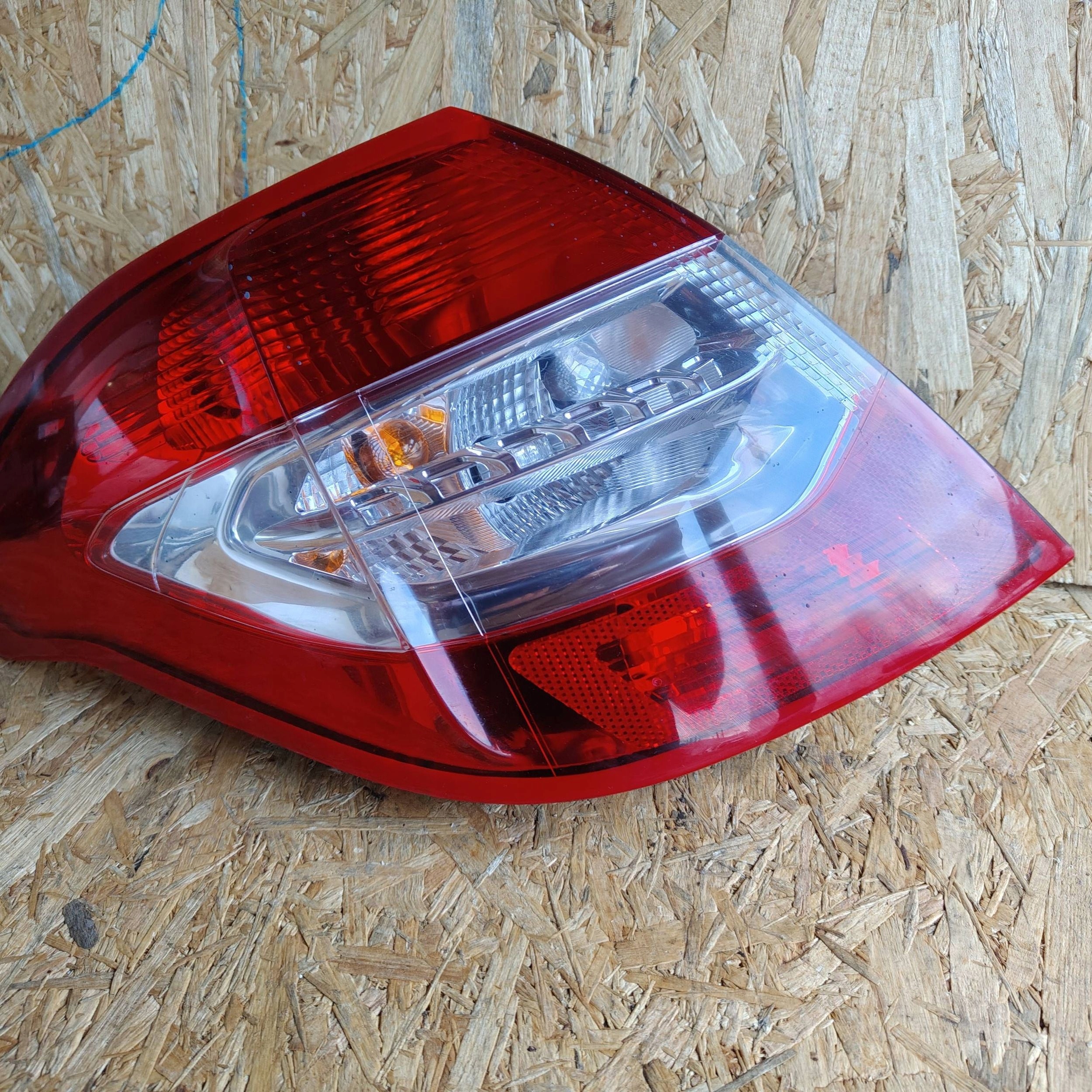 light rear rear part side left Citroen C4 II 9687312180