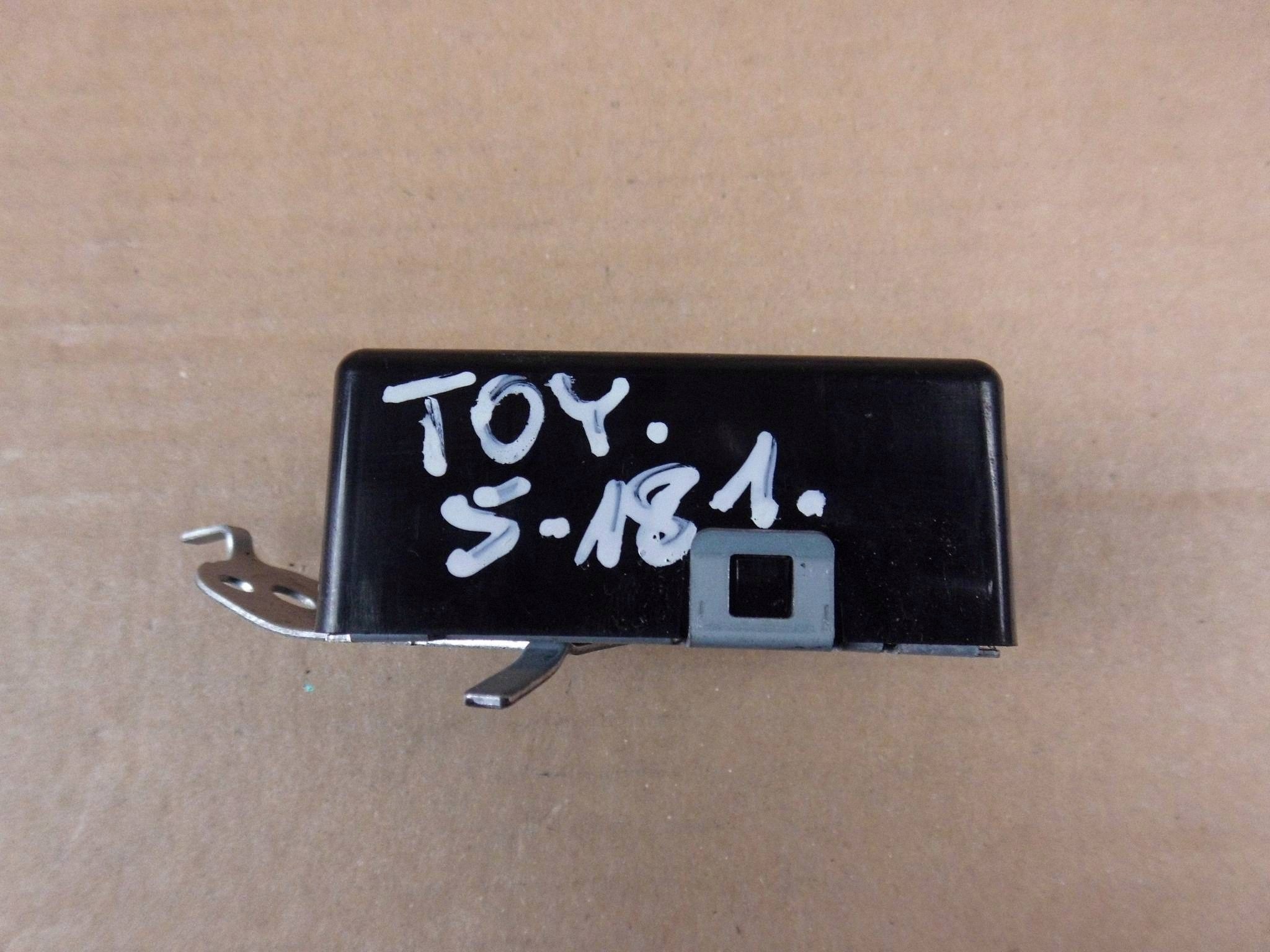Toyota RAV4 IV modulo SMART DOOR 8974042190