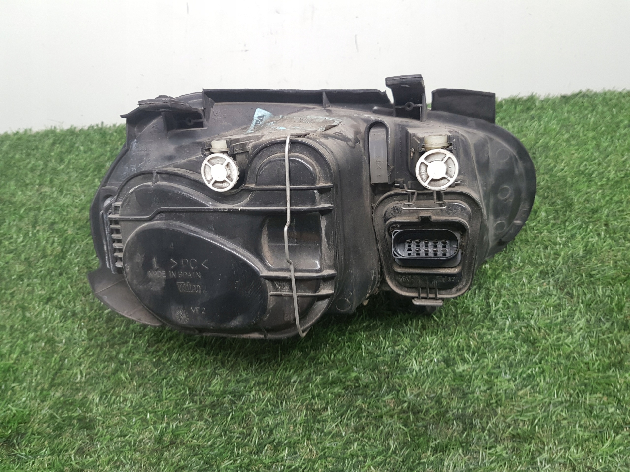 feu gauche avant VOLKSWAGEN GOLF 4 1J1941015B
