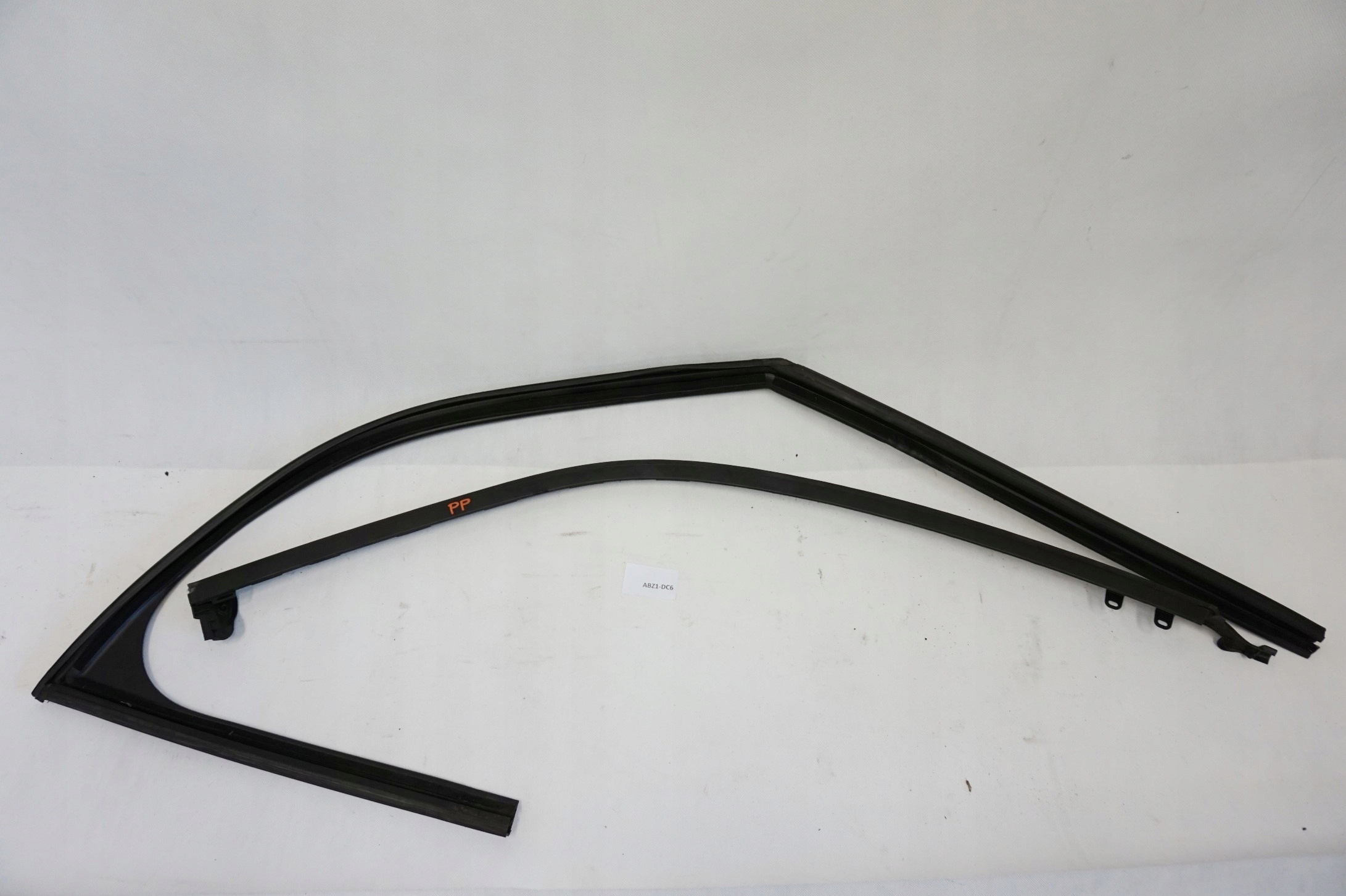 USZCZELKA DRZWI PRAWA PRZEDNIA C4 PICASSO II