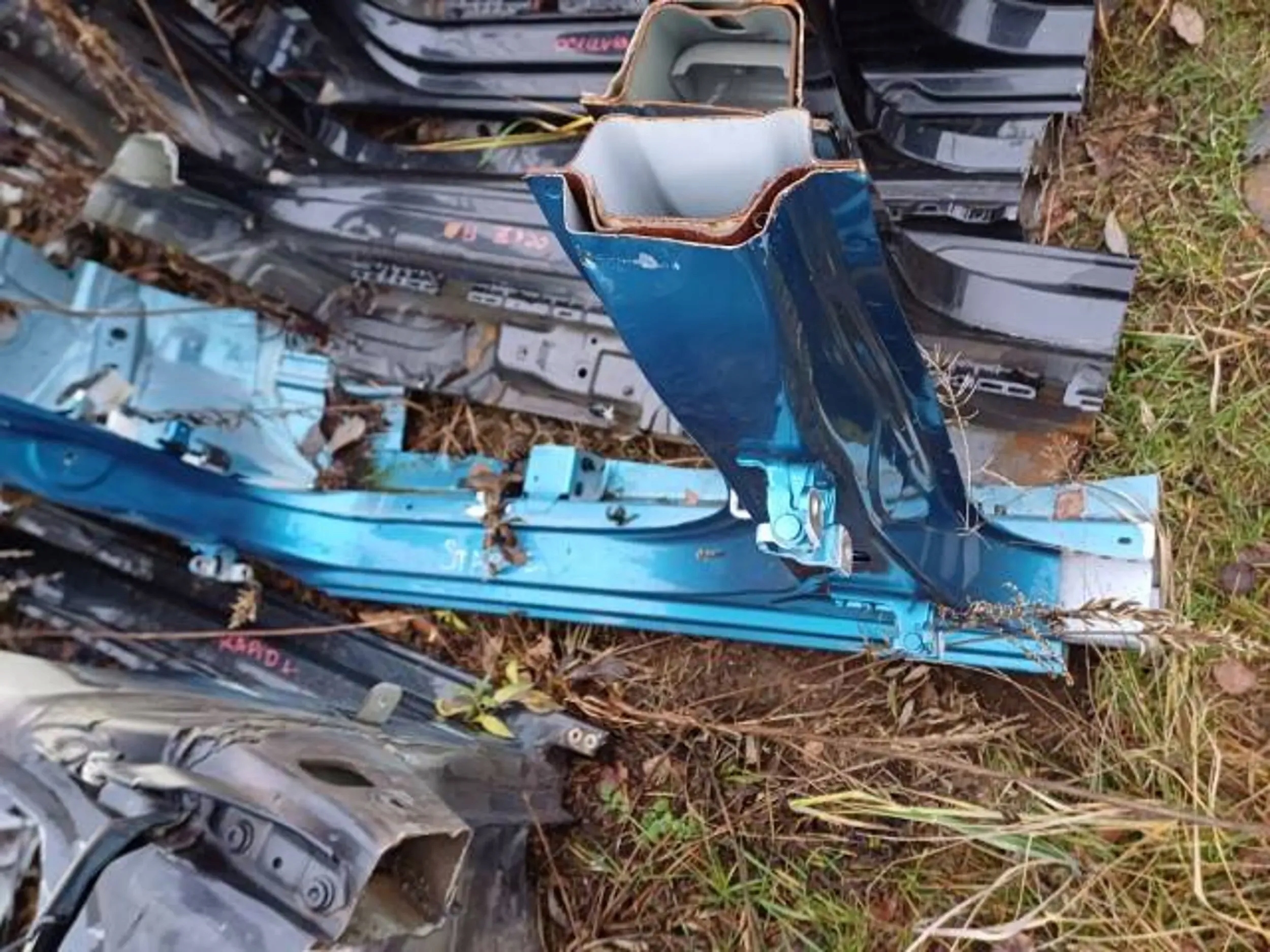 без навесного порог левый mitsubishi Space Star II