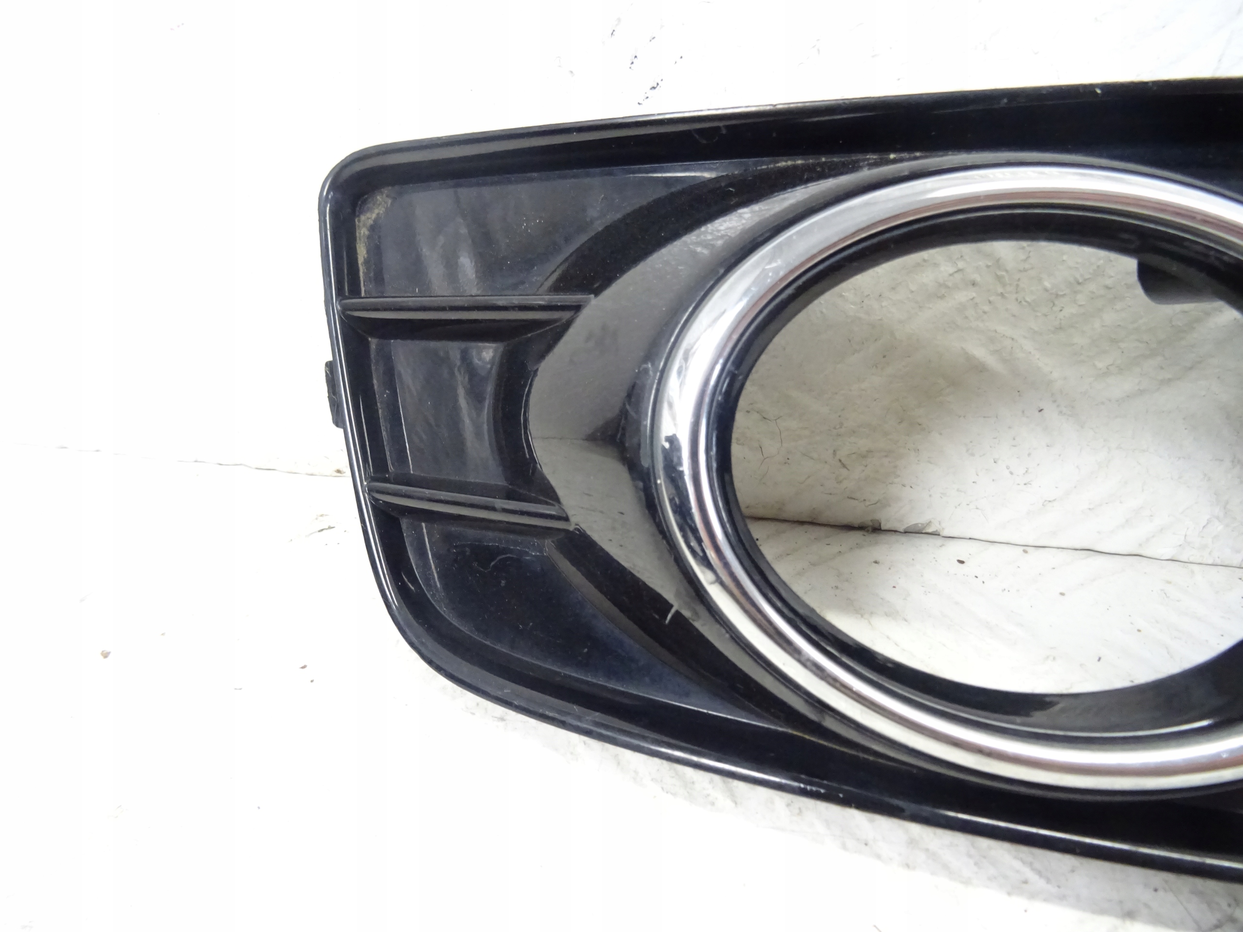 grid of a bumper front front left AUDI A3 8P LIFT S-LINE 8P0807681AF