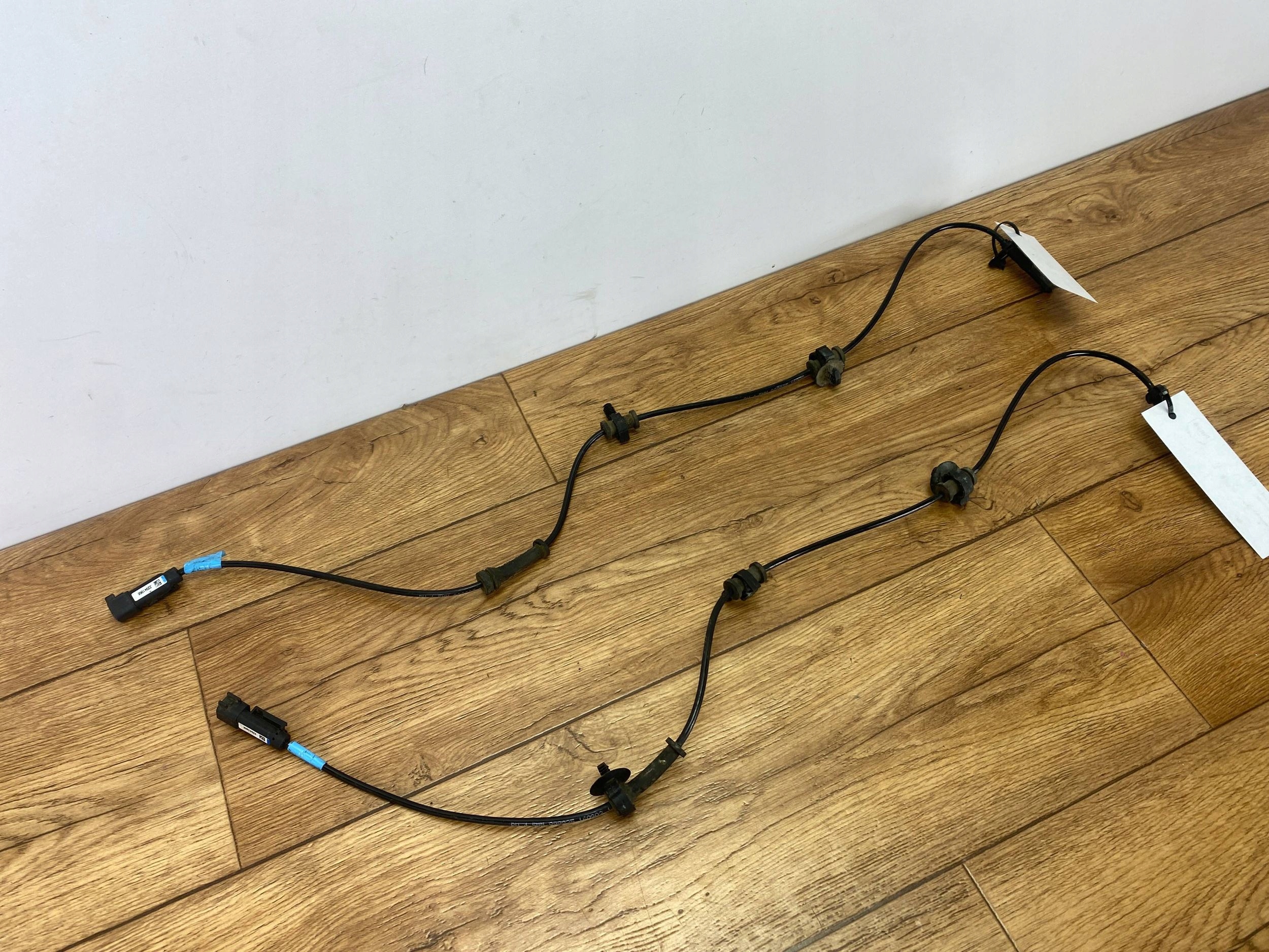 sensor ABS rear part L=P Cadillac CTS III 2014+