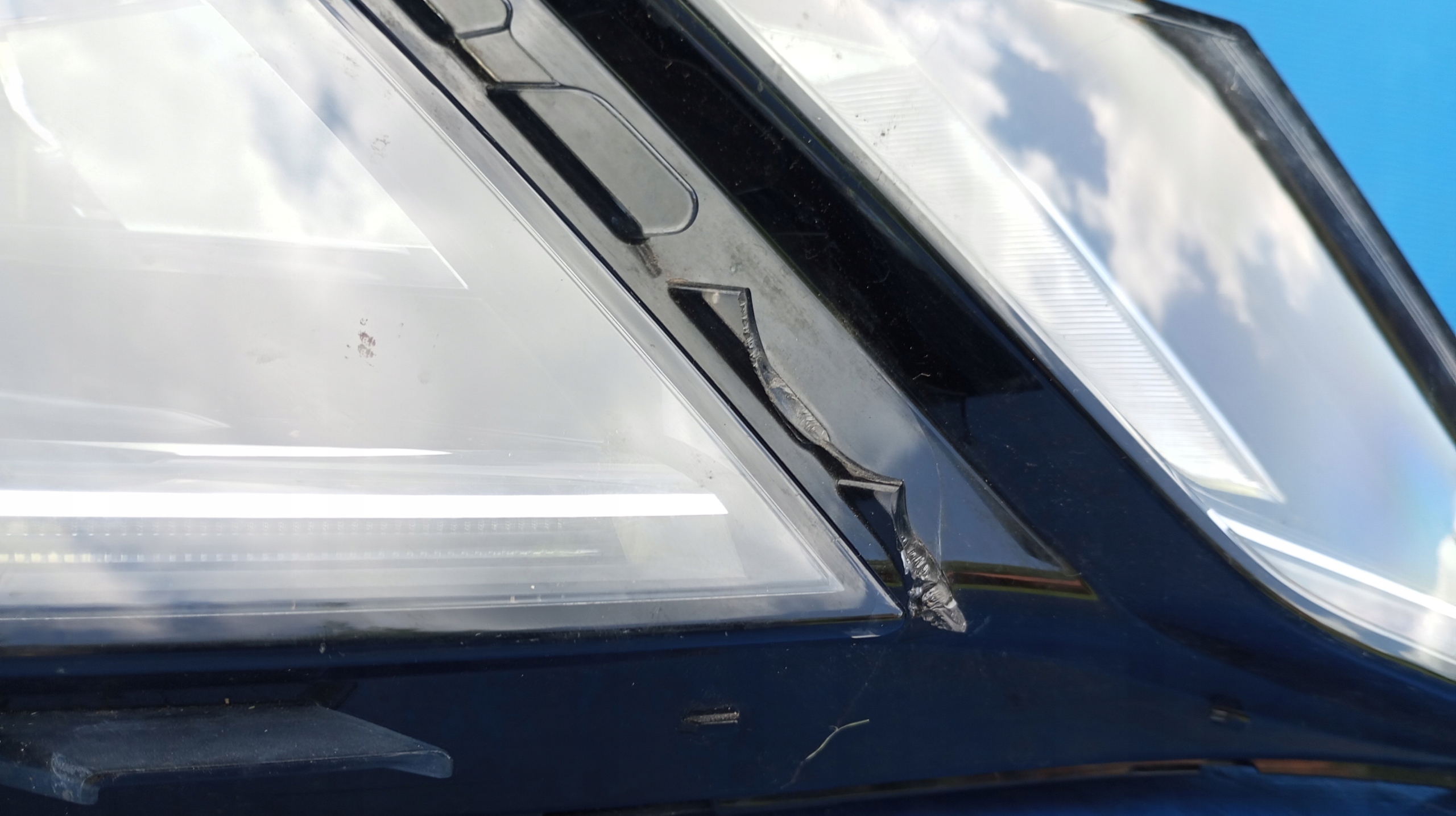 LAMPA PRAWY PRZÓD EU REFLEKTOR 5E1941016D SKODA OCTAVIA III 3 LIFT LED Wersja Europejska