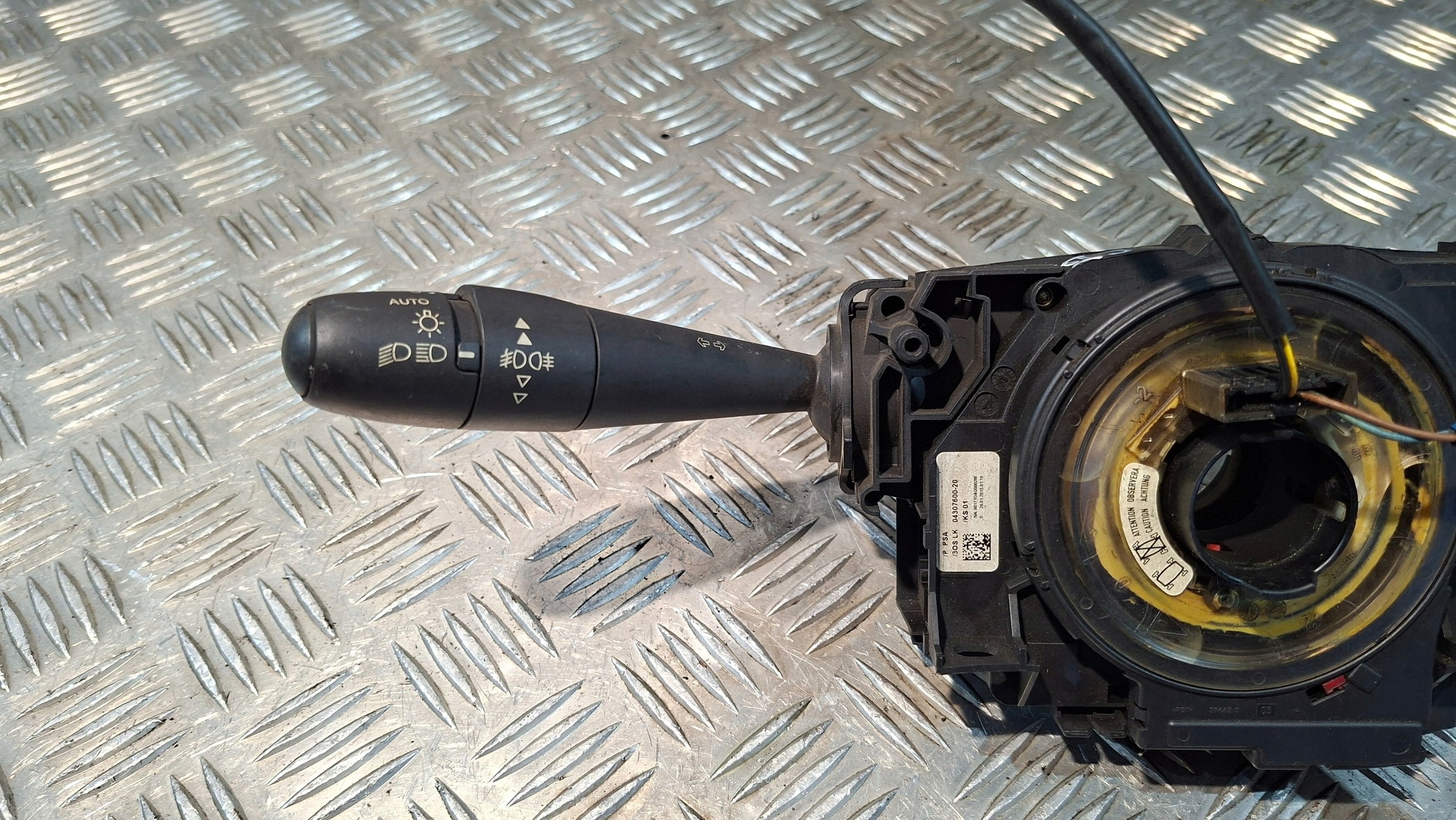 steering wheel levers and controls CITROEN C2