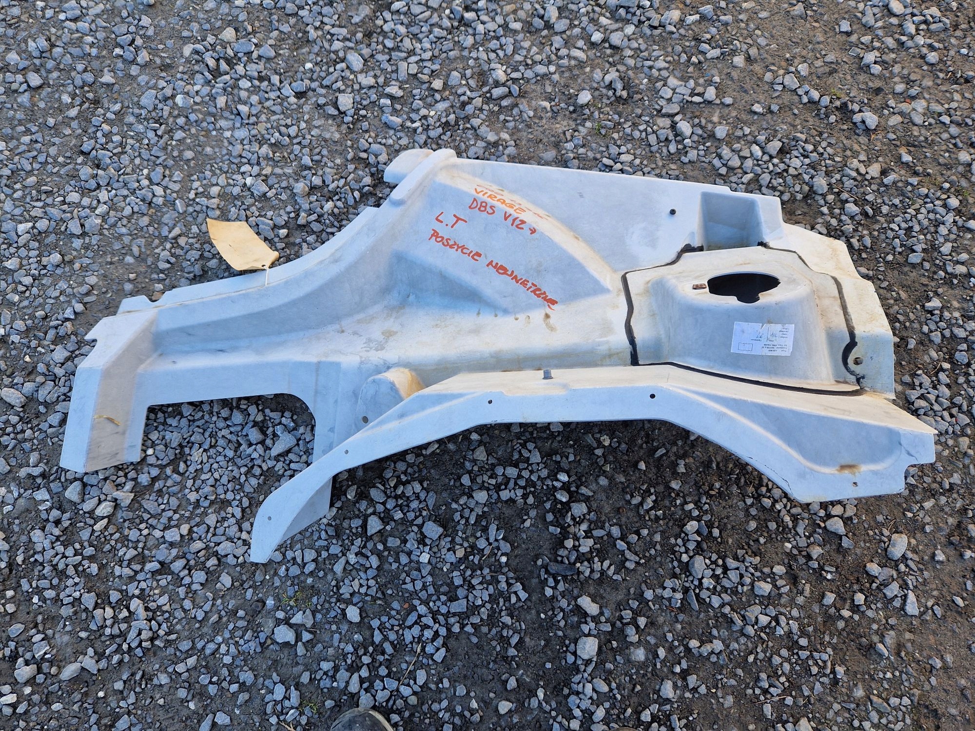 POSZYCIE WEWNĘTRZNE LEWE TYLNE ASTON MARTIN VDBS V12 VIRAGE DB9 2013R->