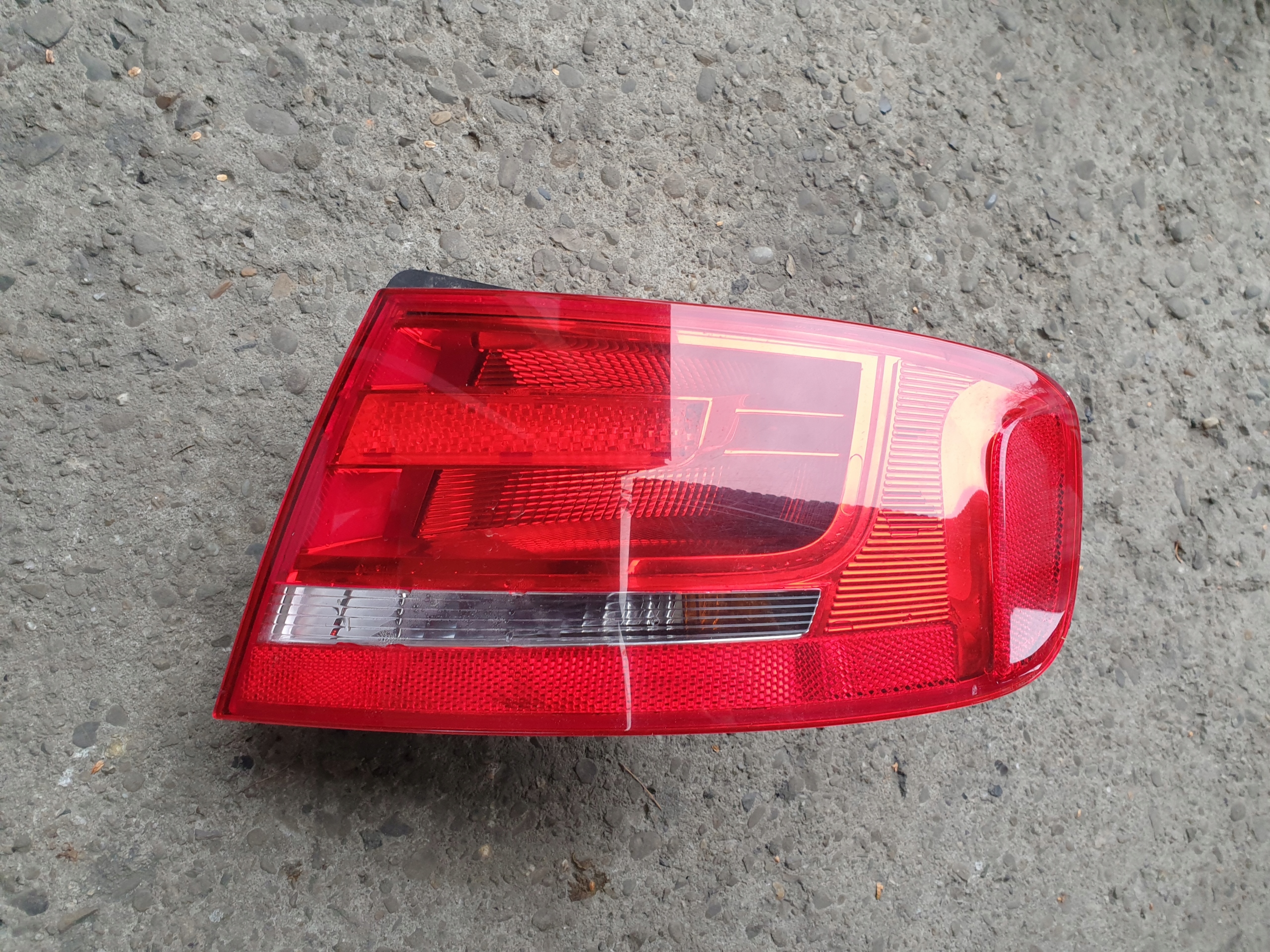 light rear right 8K AUDI A4 b8 2008- EUROPA sedan