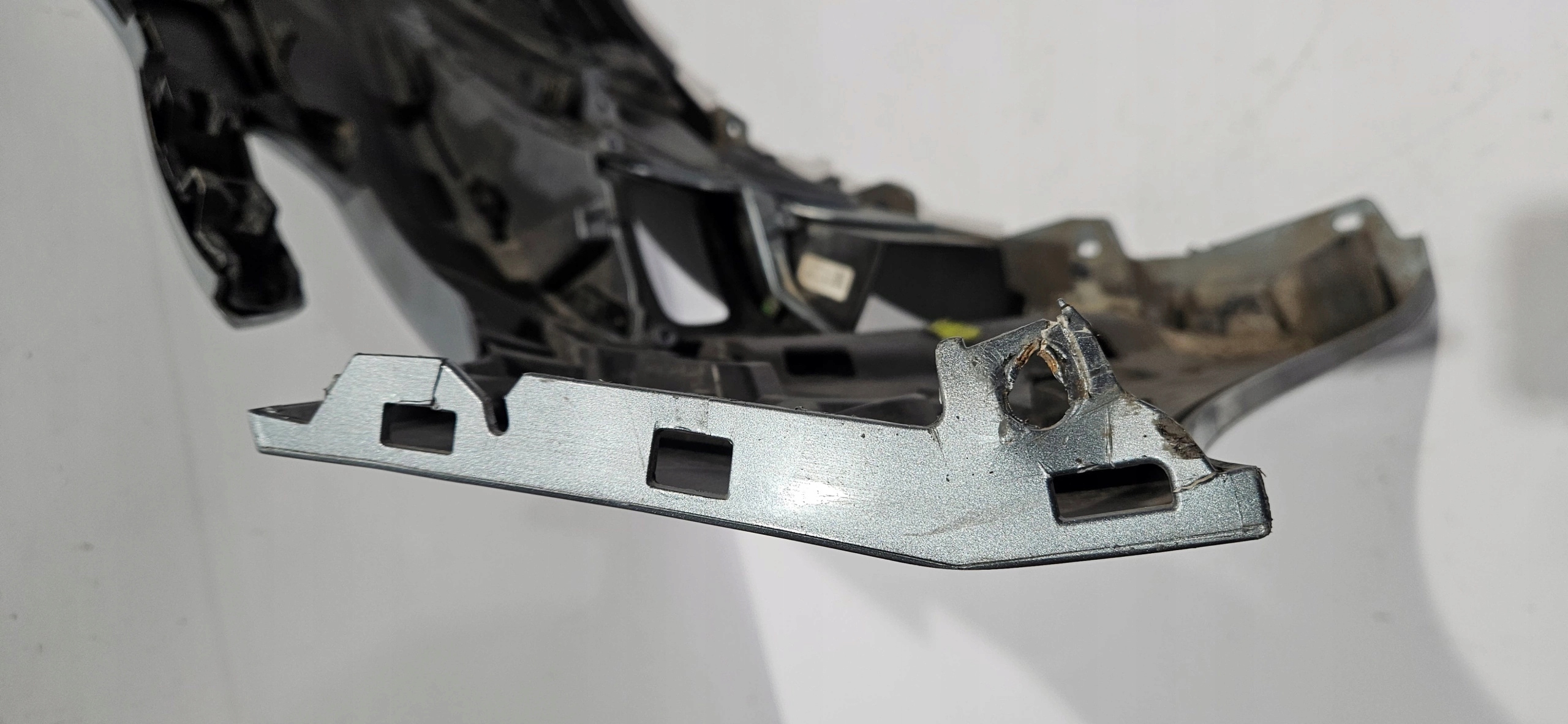 front bumper RENAULT MEGANE IV LIFT 21- PDC original 620220472R