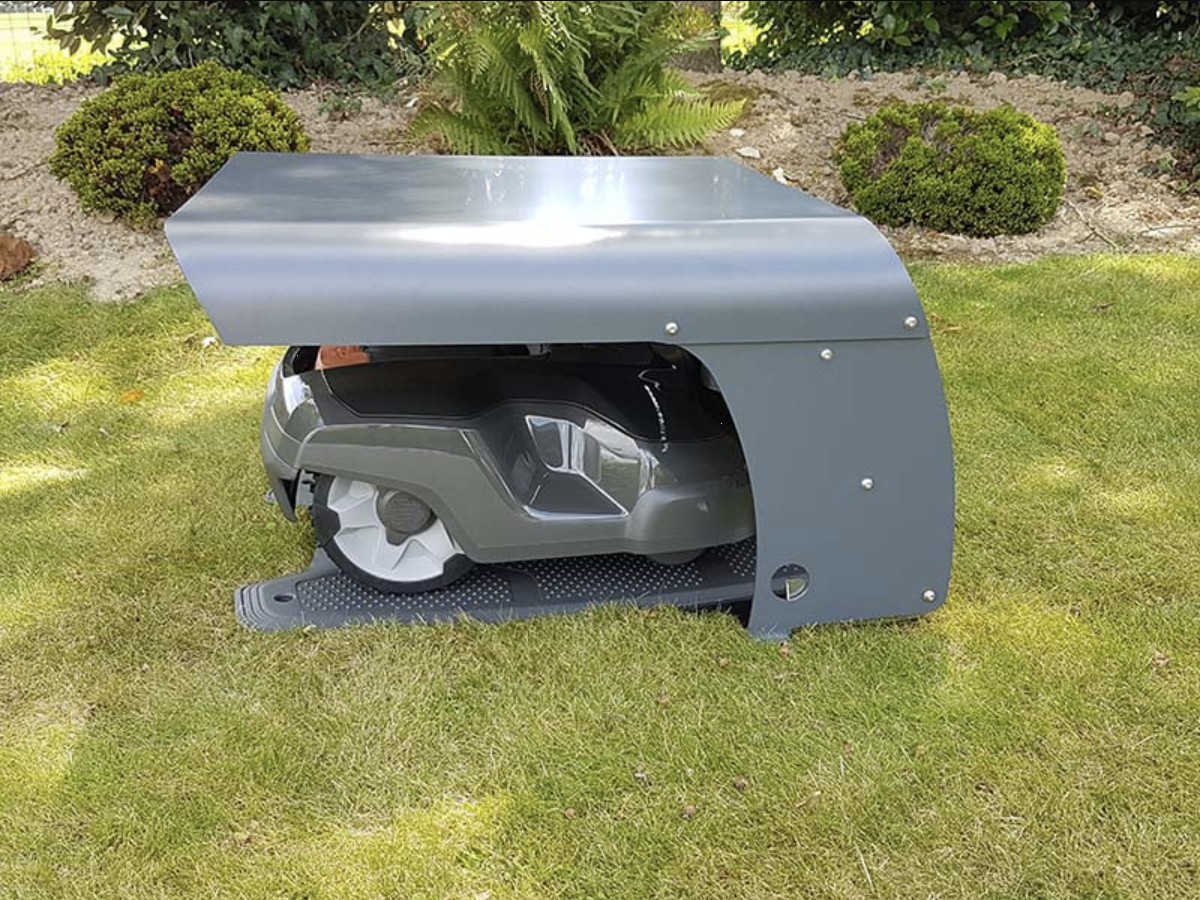 Garáž robotických kosačiek Robot Protect A – 65 x 65 x 40 cm (antracitovo šedá)