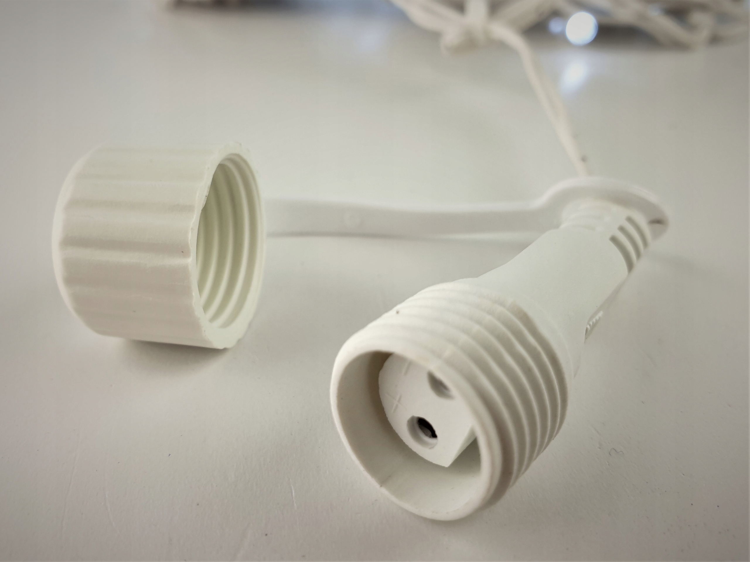 LAMPKI CHOINKOWE SOPLE 100 LED GIRLANDA 8,4M Kolor lampek biały