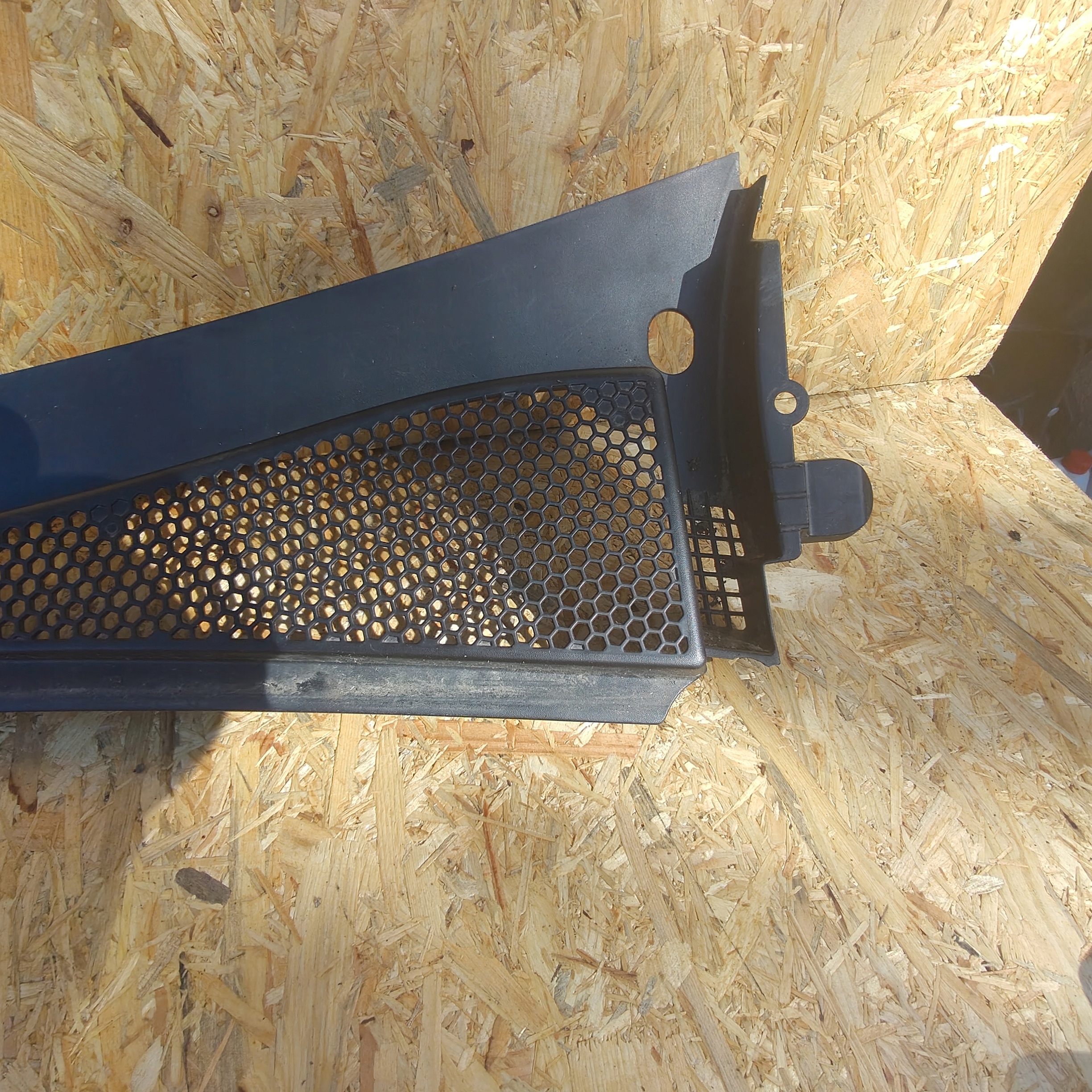 torpedo left PEUGEOT 2008 and 9673302777