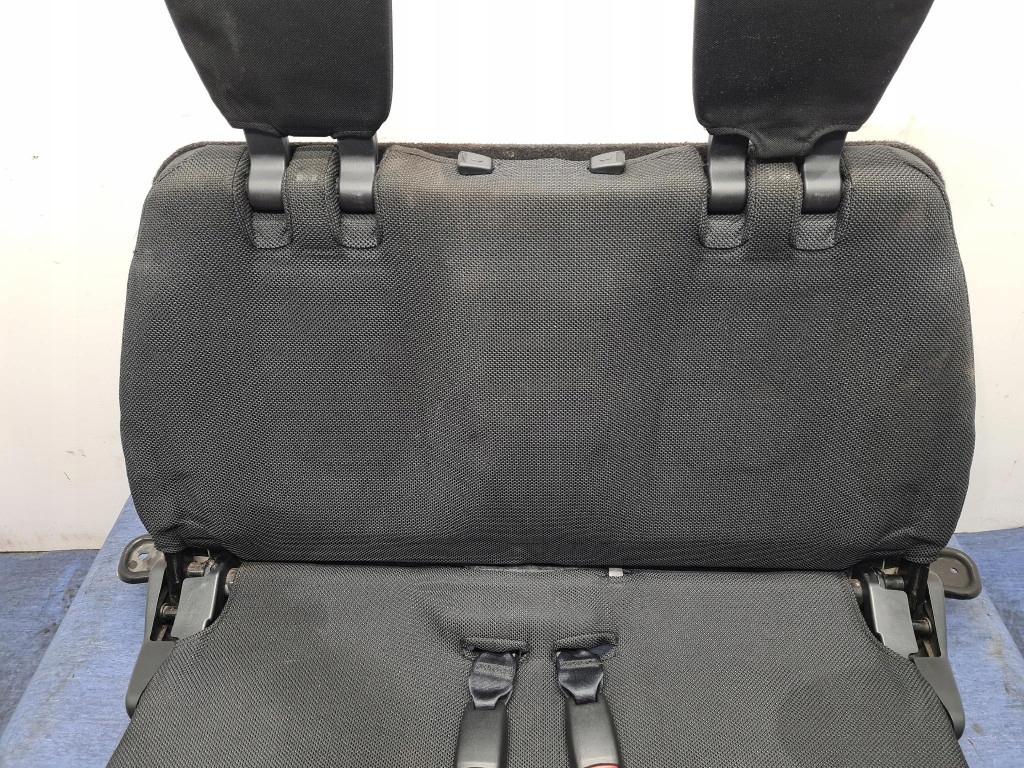 CITROEN C-CROSSER кресла диван 3