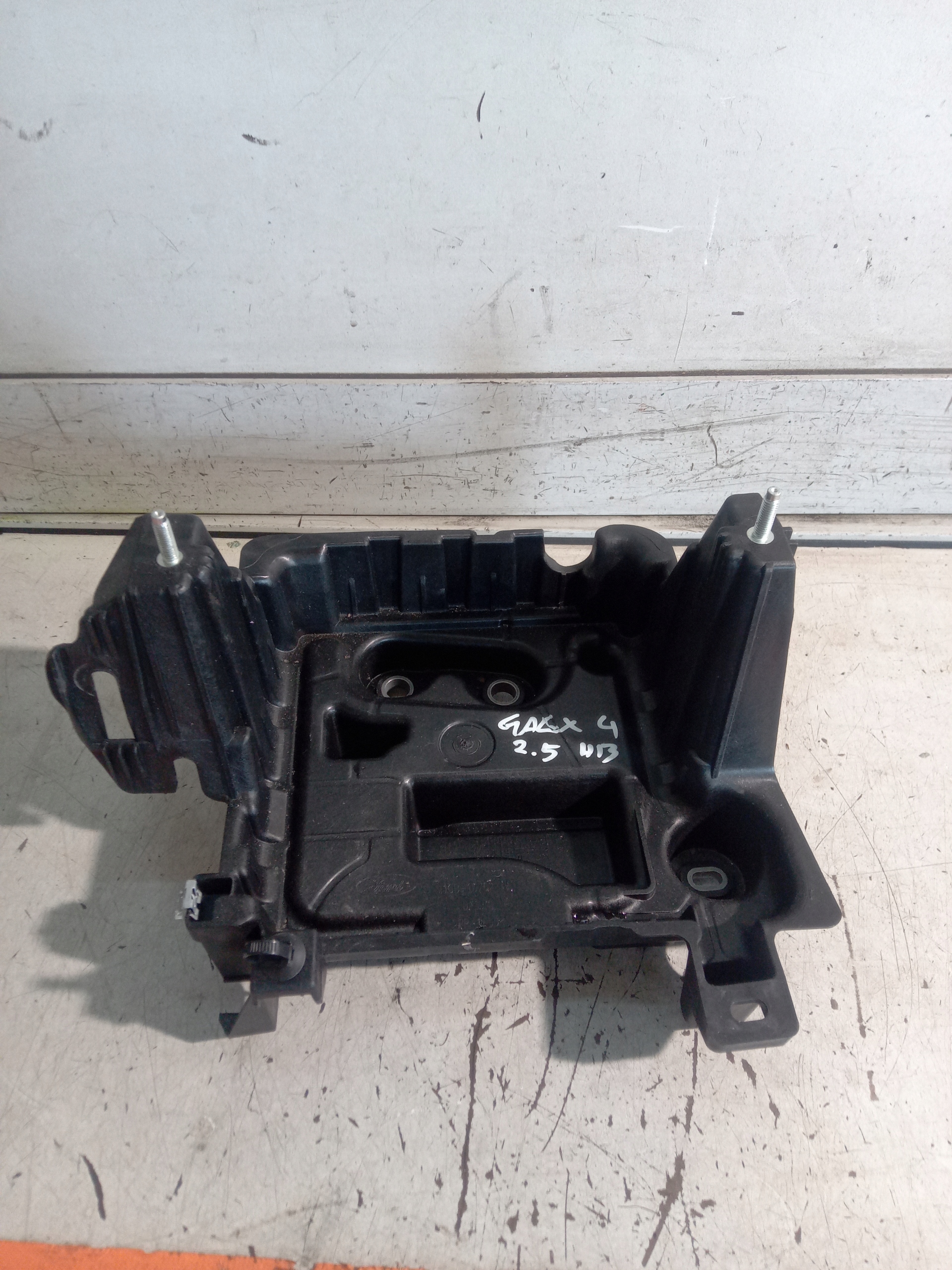 M1GB-10762-BB - FORD GALAXY MK4 БАТАРЕЯ БАЗА ЗАДНЯ