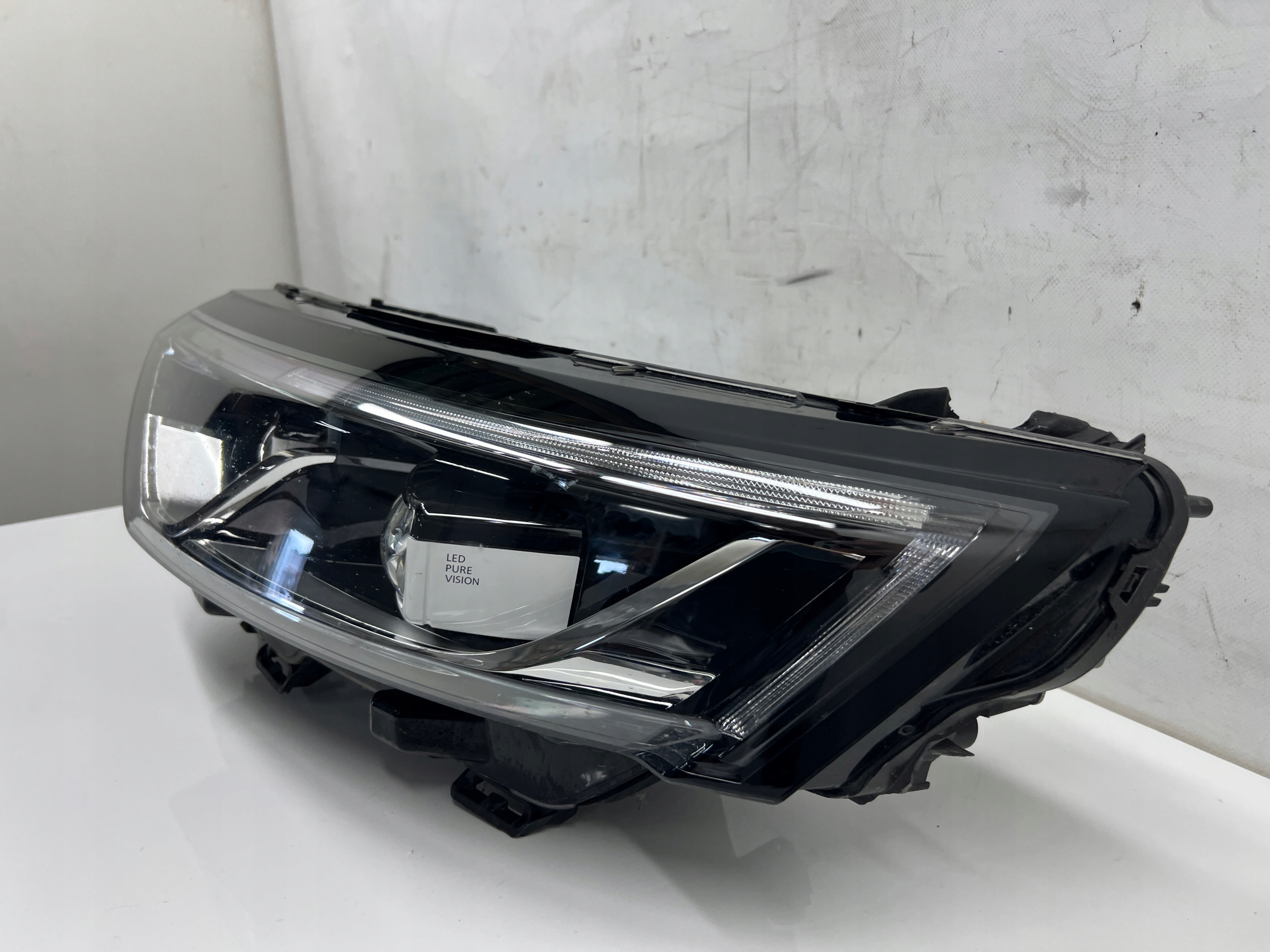 Koleos II light left front left front LED 260600731R