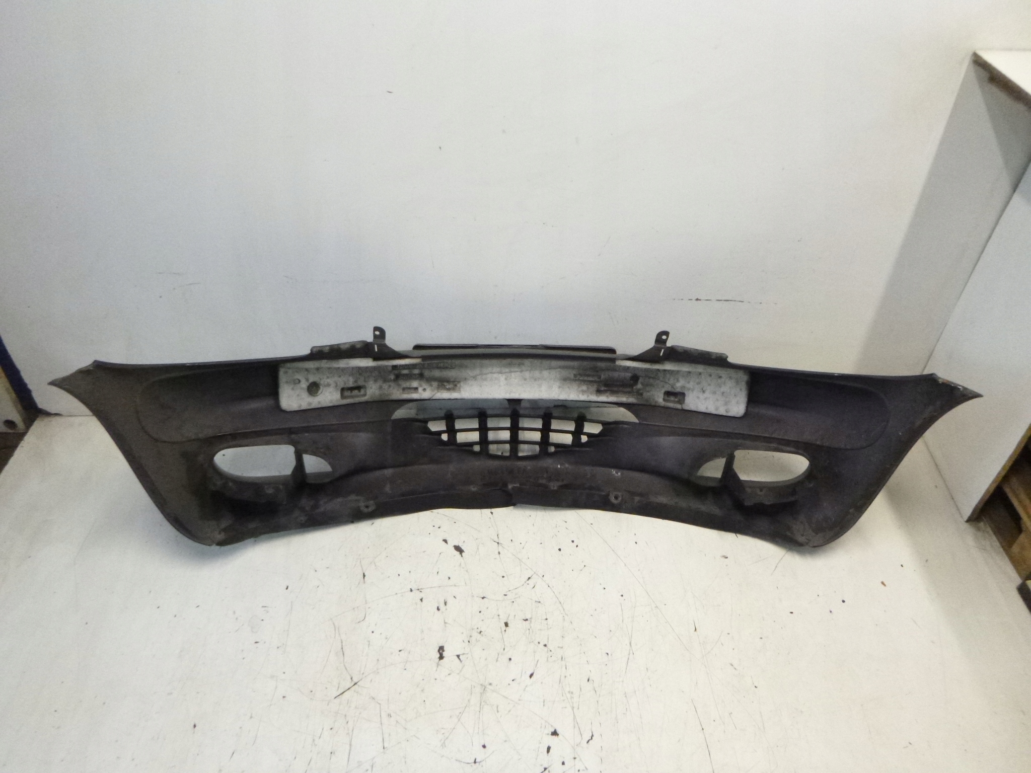 front bumper Chrysler PT Cruiser 2001r.