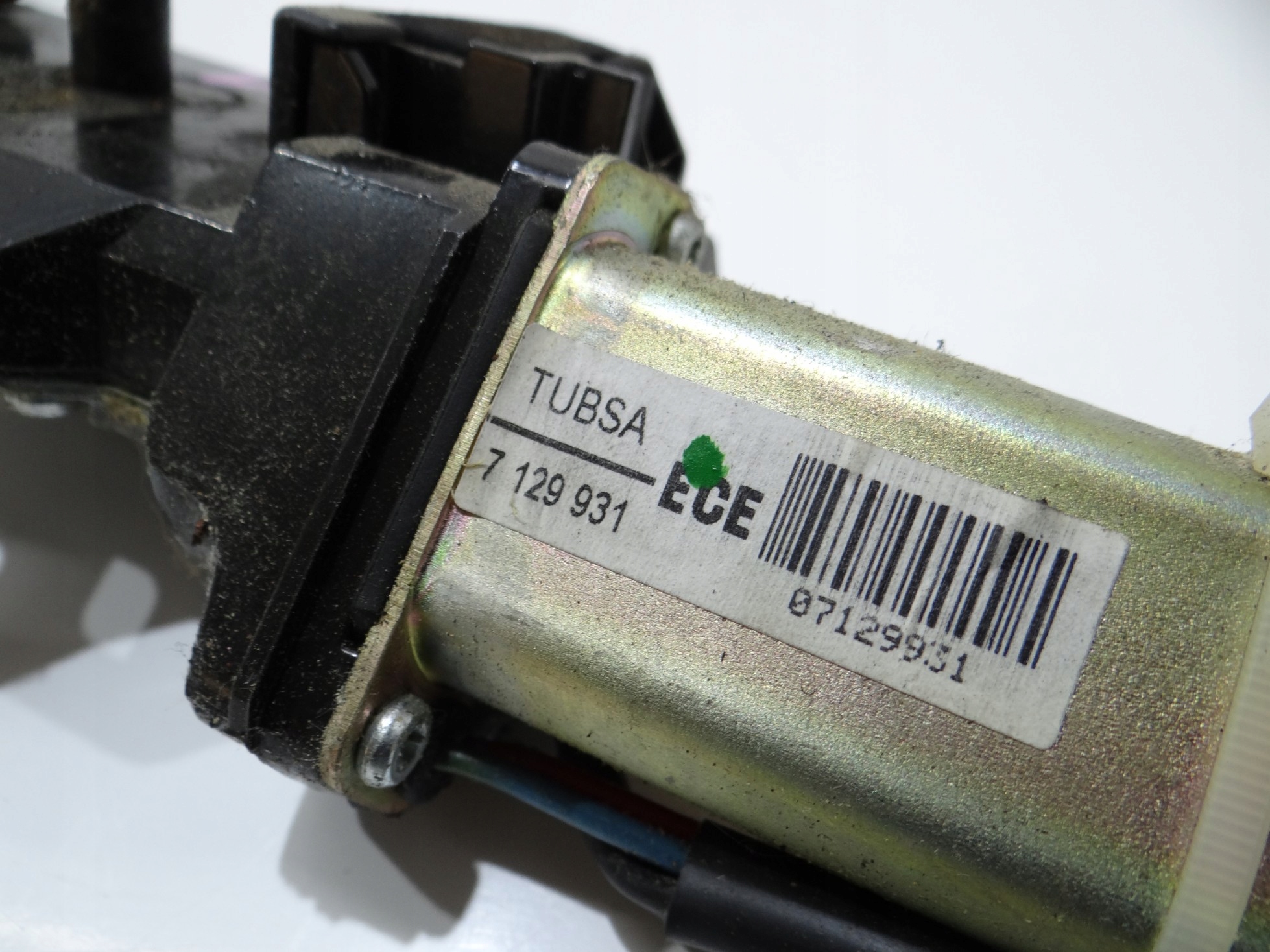 lock RYGIEL bonnet boot BMW E61 LCI 7129931 (4295589)