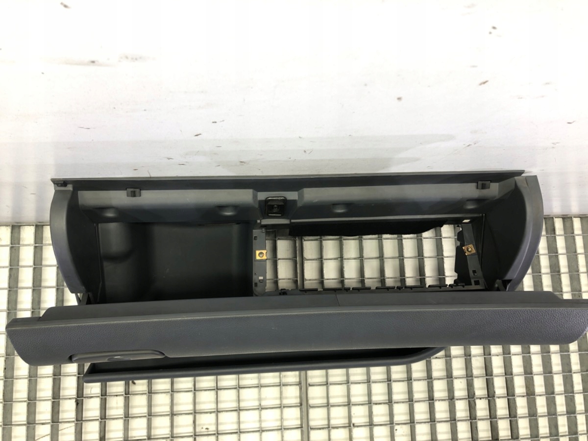 SCHOWEK PASAŻERA SEAT LEON I Hatchback 99-06 PÓŁKA Typ samochodu Samochody osobowe