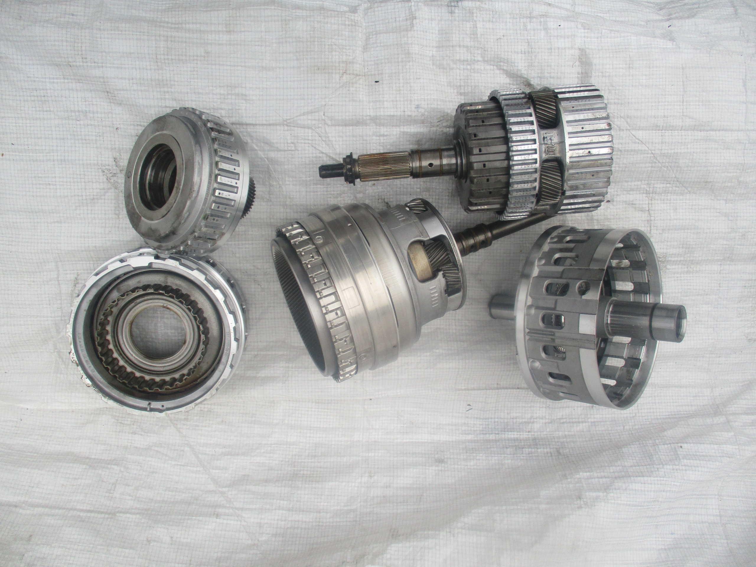 A2302721924 - КОРЗИНА КОРОБКИ ПЕРЕДАЧ 7G-TRONIC КЛАПАНЫ MERCEDES