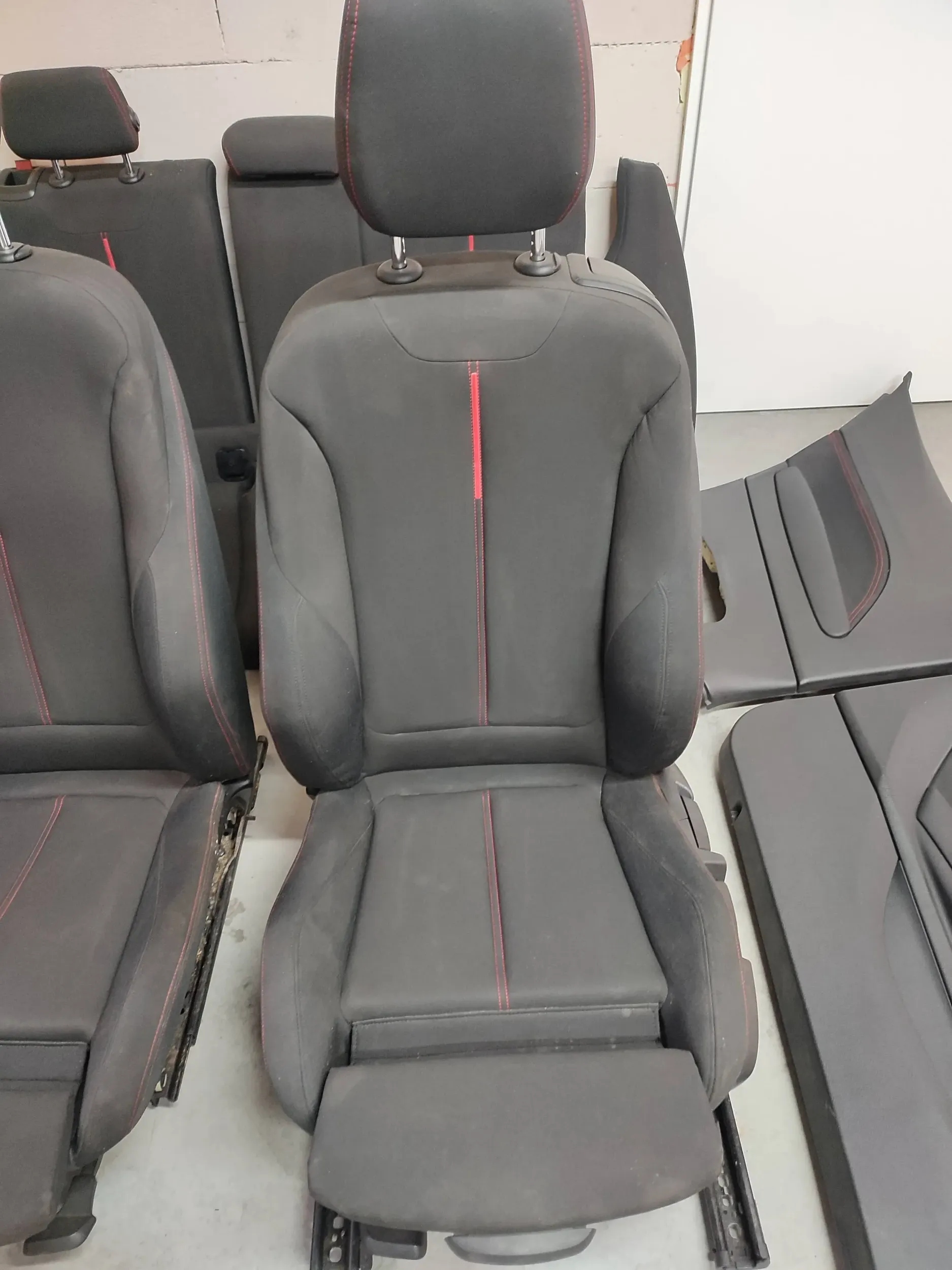seats / seat / side / Komplet BMW 1 F21 2013 UK upholstery