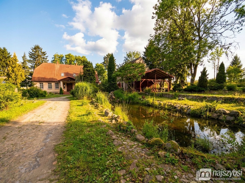 Dom, Oparzno, Świdwin, Świdwiński, 380 m²