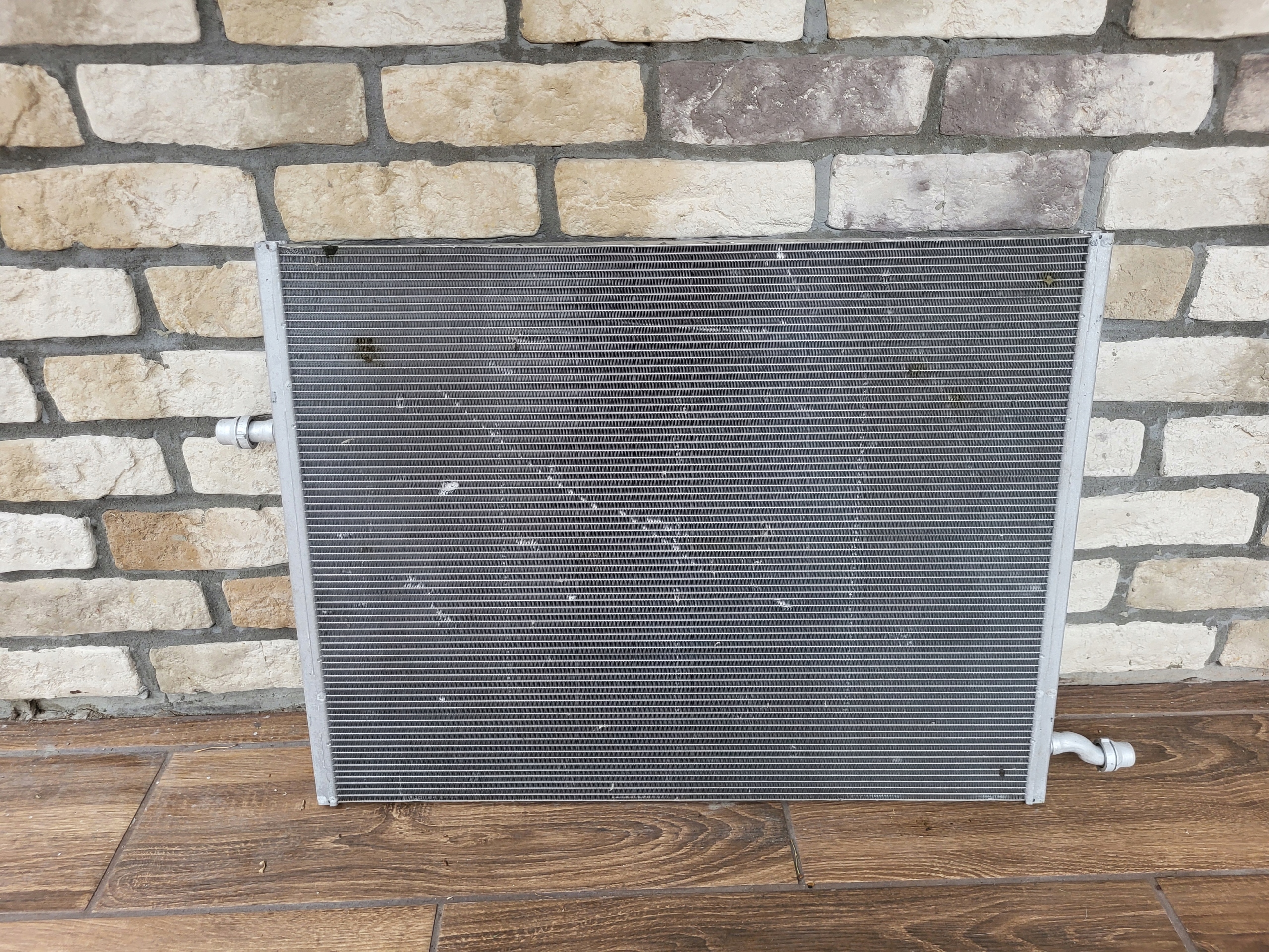 Chłodnica MERCEDES W213 E W257 CLS A0995003500