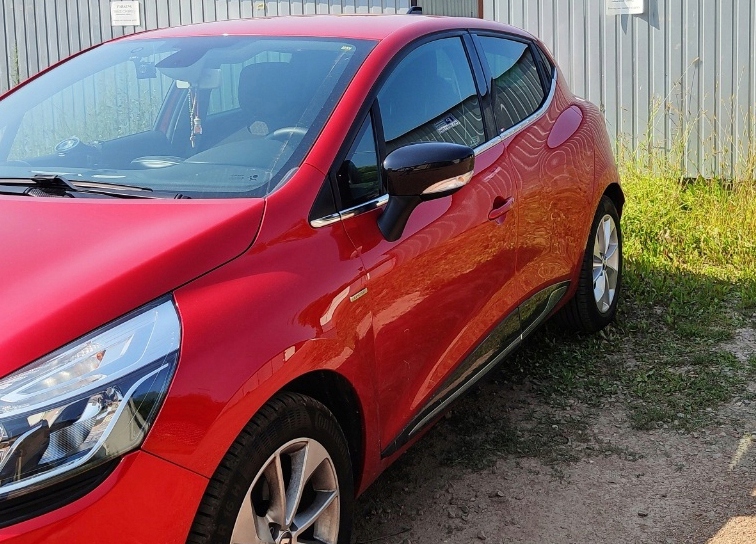 LISTWY ZGARNIAJĄCE CHROM RENAULT CLIO IV HATCHBACK Producent inny