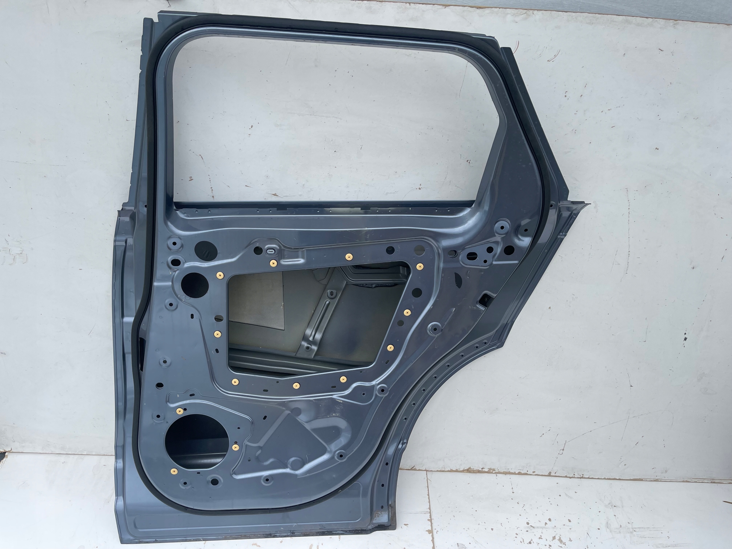 door rear part rear. right RANGE ROVER VELAR L560