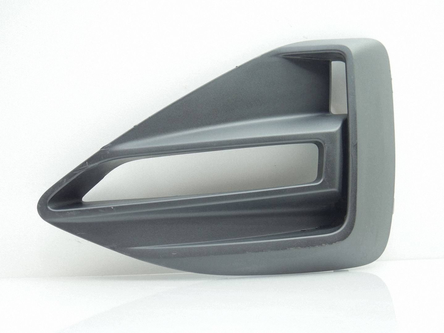grid of a bumper right front front BMW 2 F44 7474648