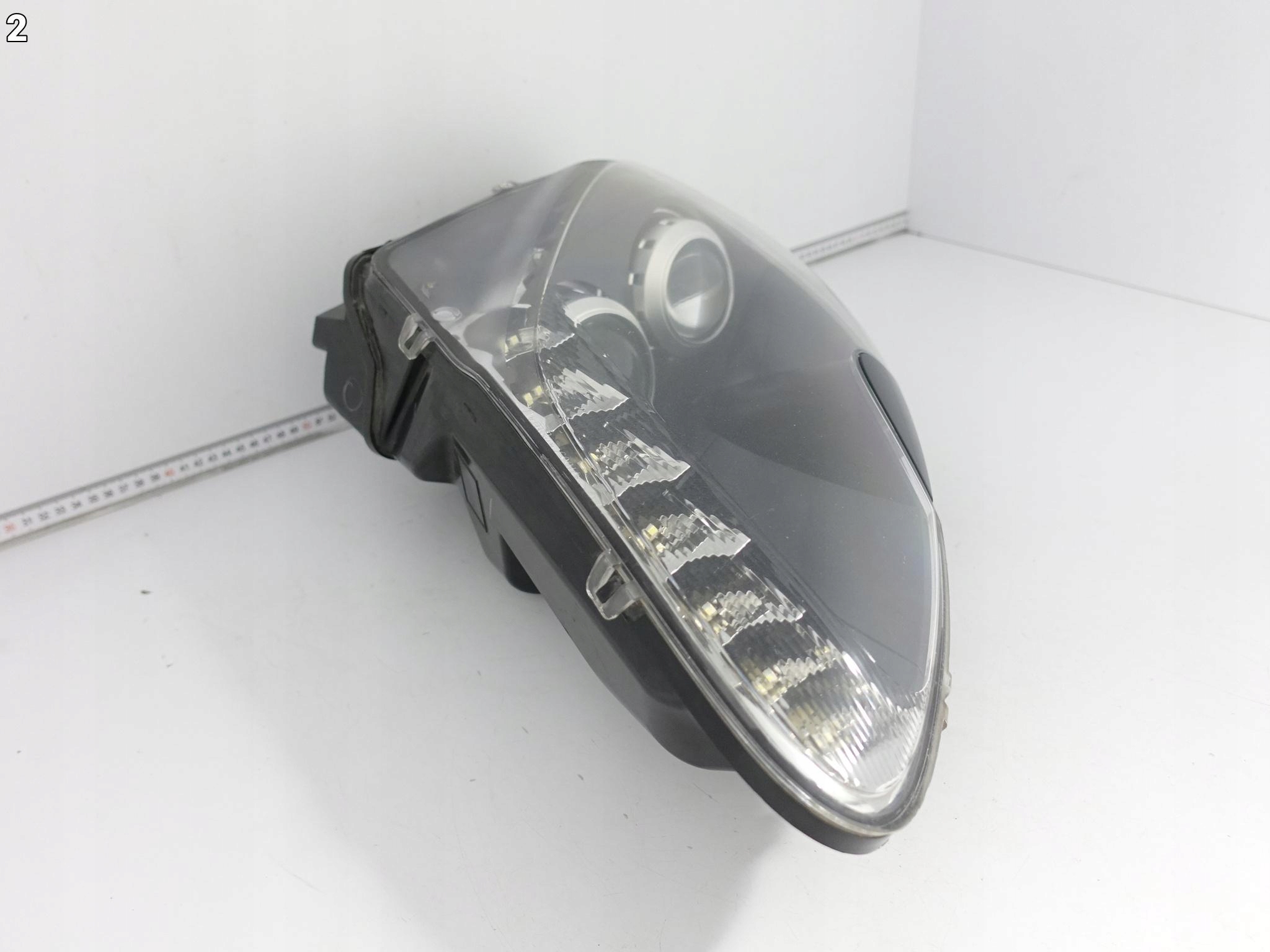 ASTON MARTIN VANTAGE V8 V12 05-18 light XENON + LED left front EUROPA