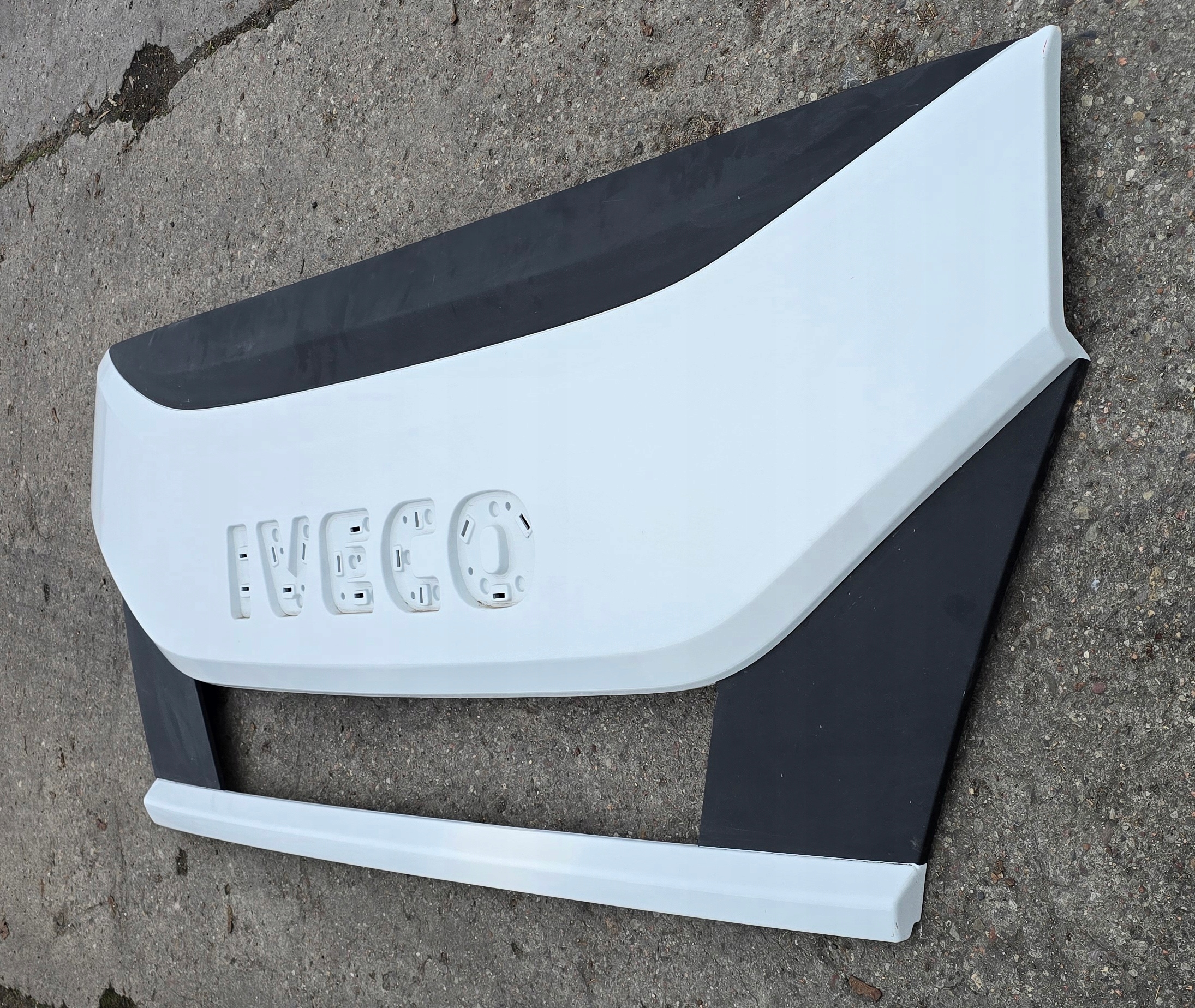 Capot Grille/masque Iveco Eurocargo 2016