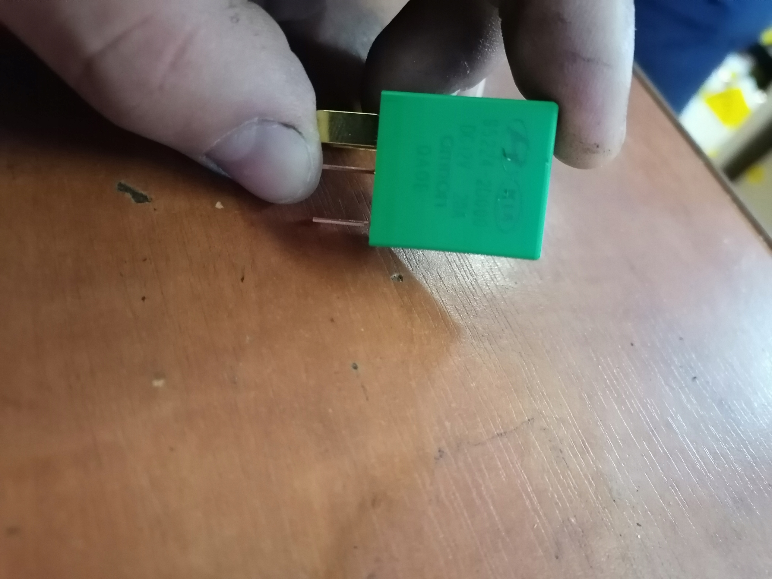 relay 12V 20A 4 PIN 95224-2D000 KIA OMRON