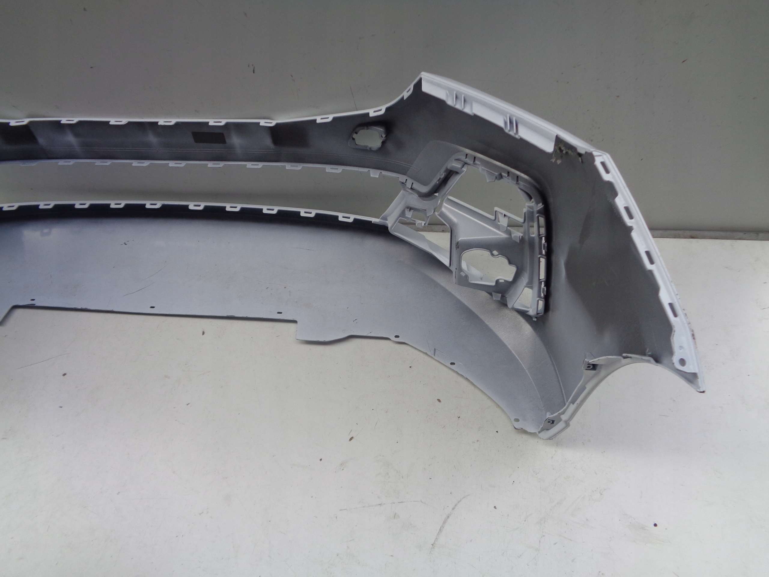 FRONTSTOSSSTANGE FORD TRANSIT CONNECT III 22- 28908