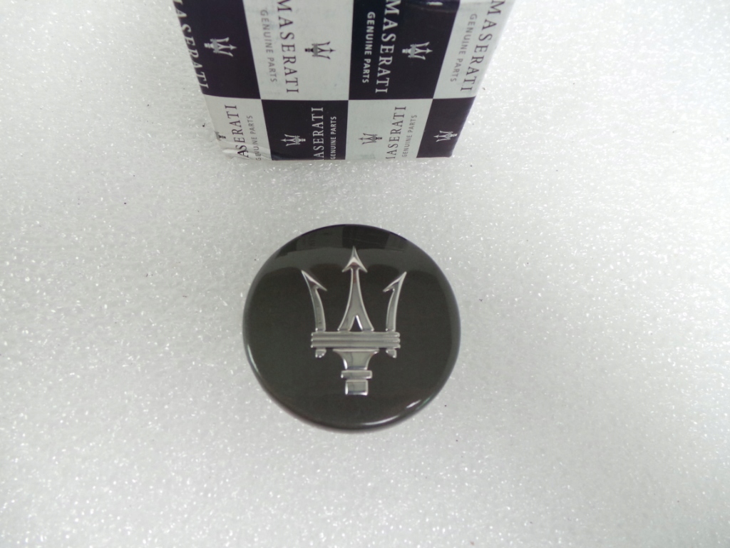 Крышка колеса Maserati Granturismo серый