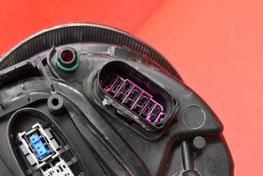 REFLEKTOR right light front XENON EU 97063107002 PORSCHE PANAMERA 970 09-13
