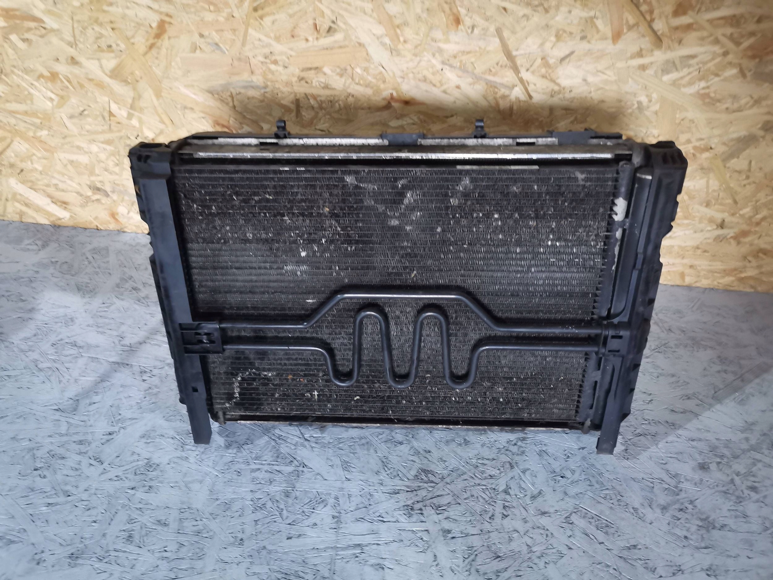 Radiatore / Raffreddatore e VENTOLA komplet BMW 3 E90 E91 7526533